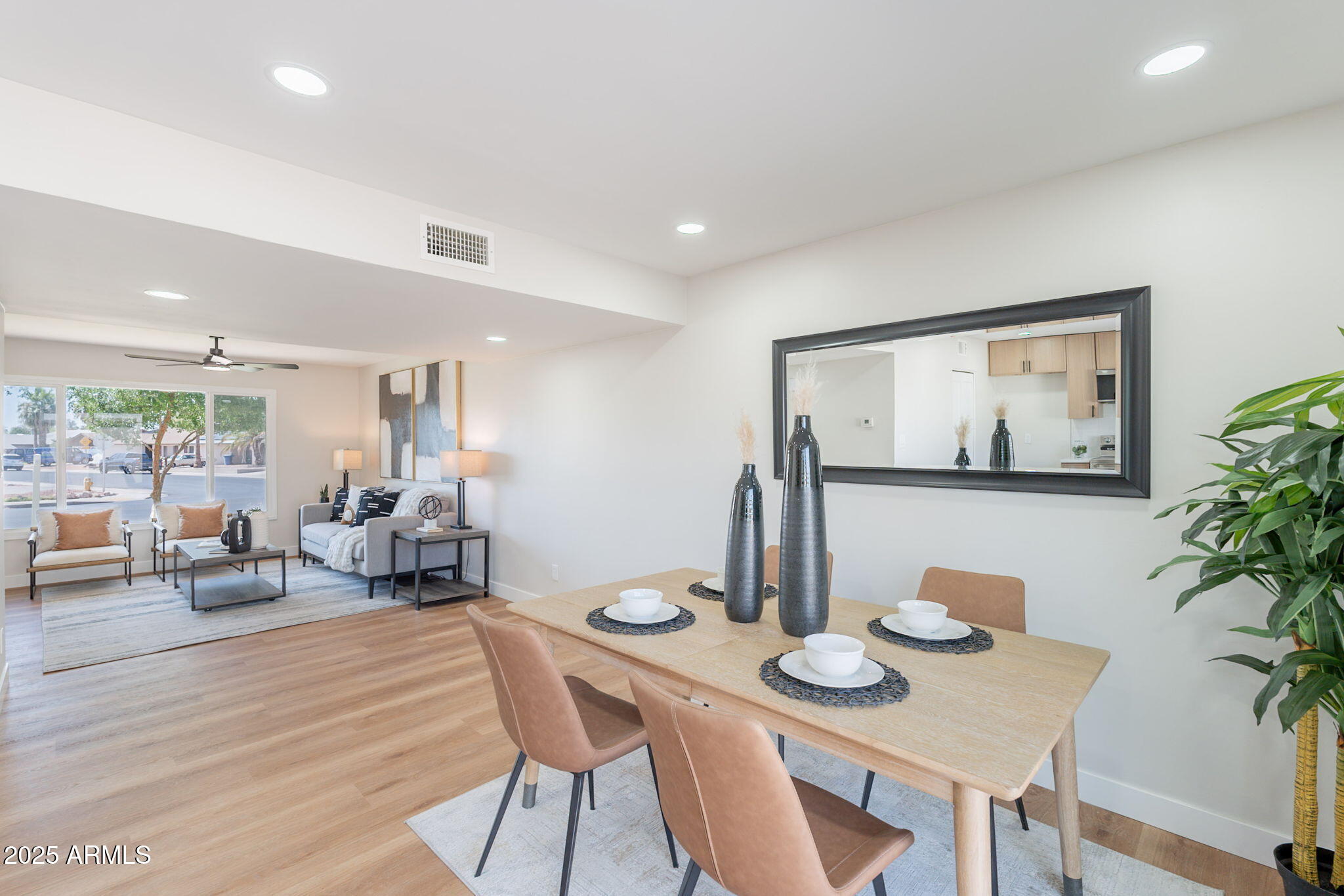 1061 E FREMONT Drive