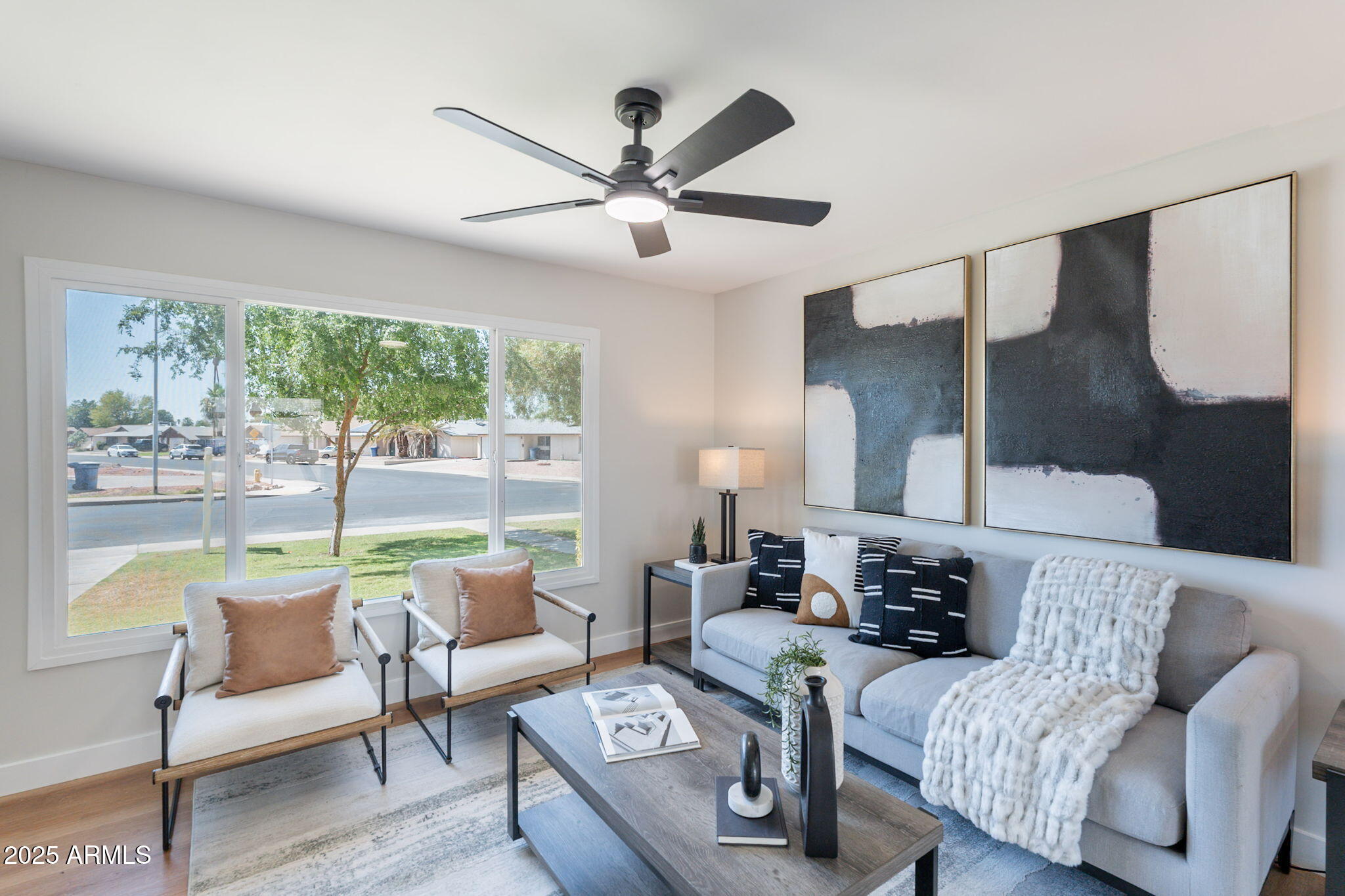 1061 E FREMONT Drive