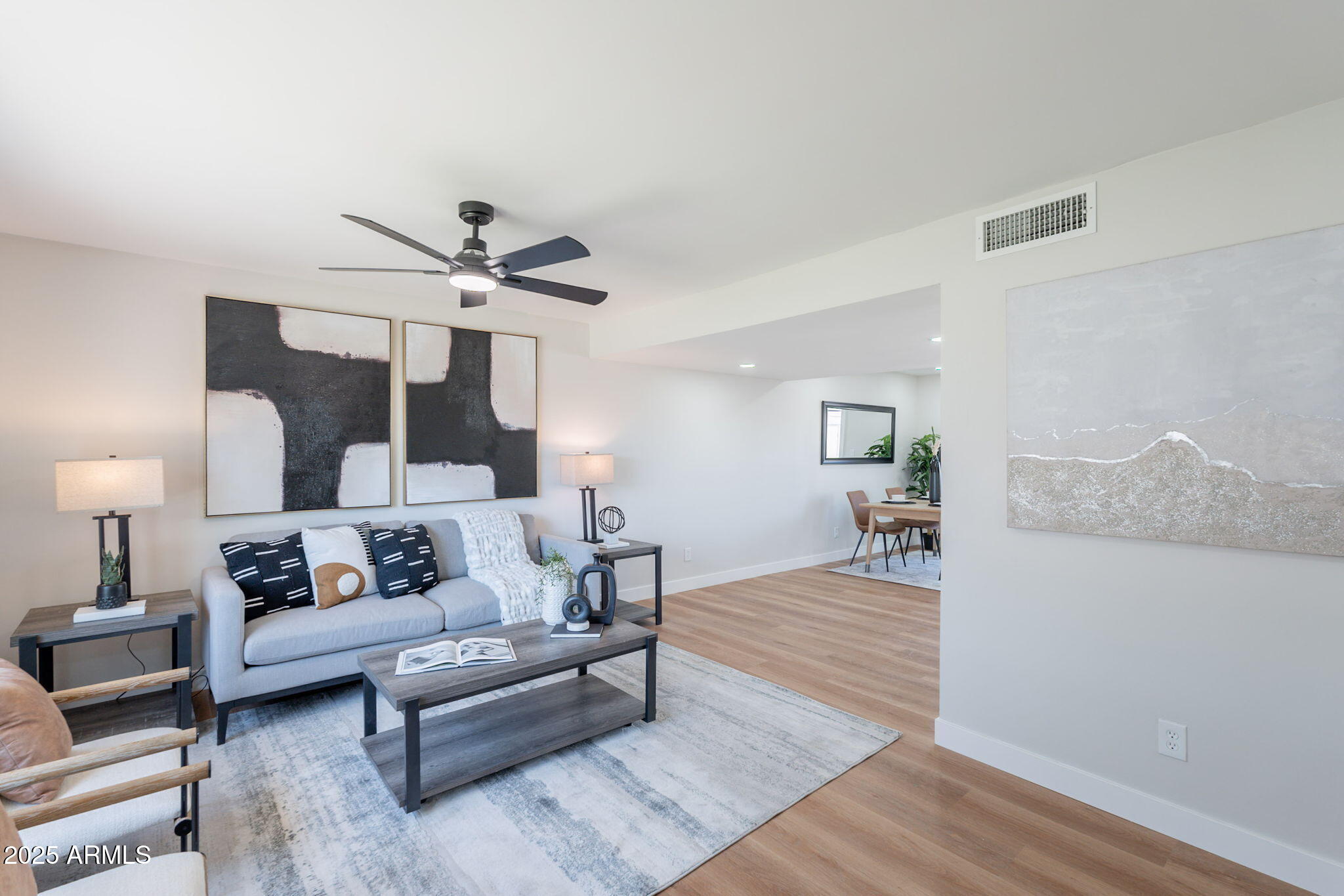 1061 E FREMONT Drive