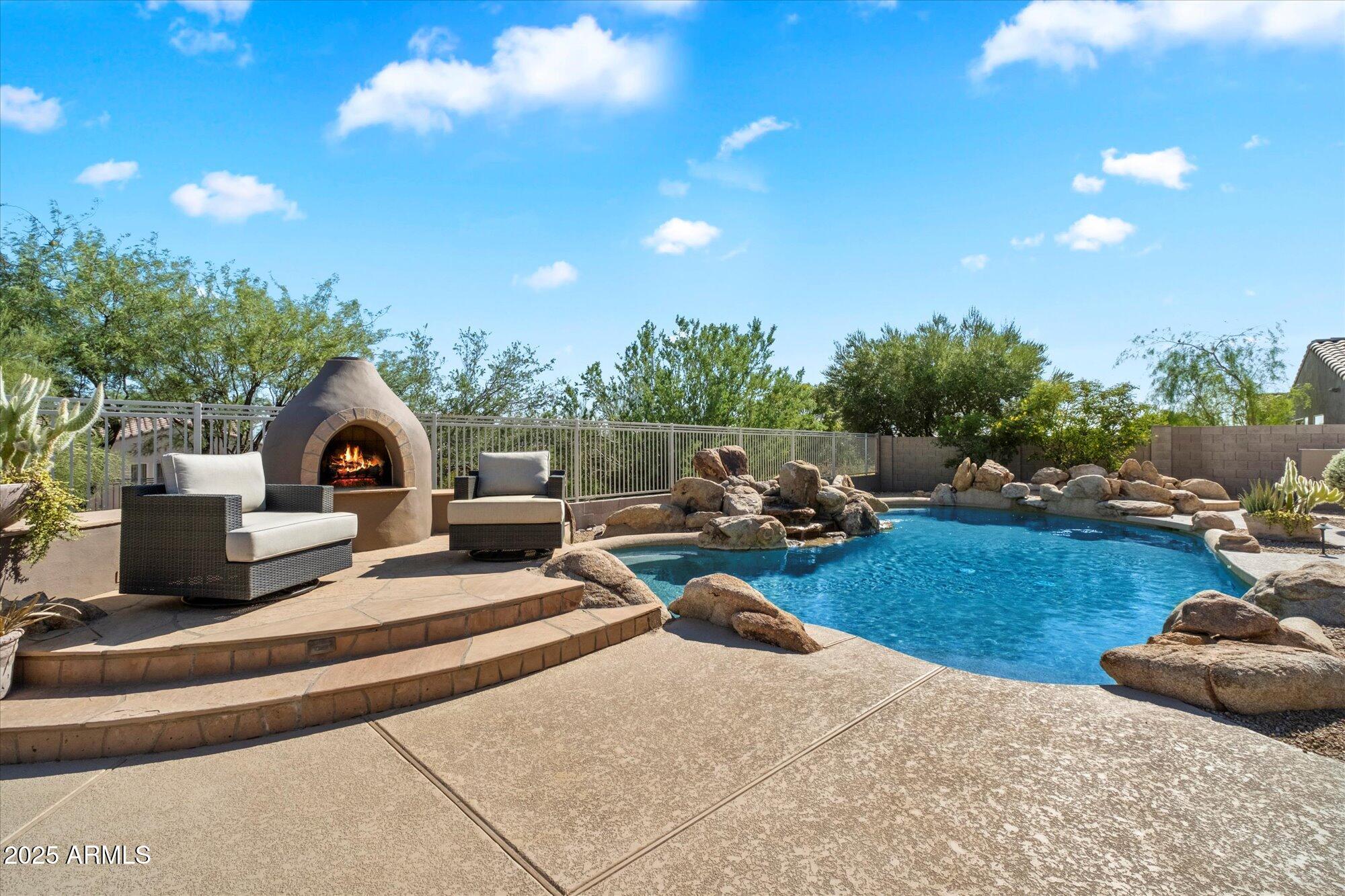 12083 E SHANGRI LA Road