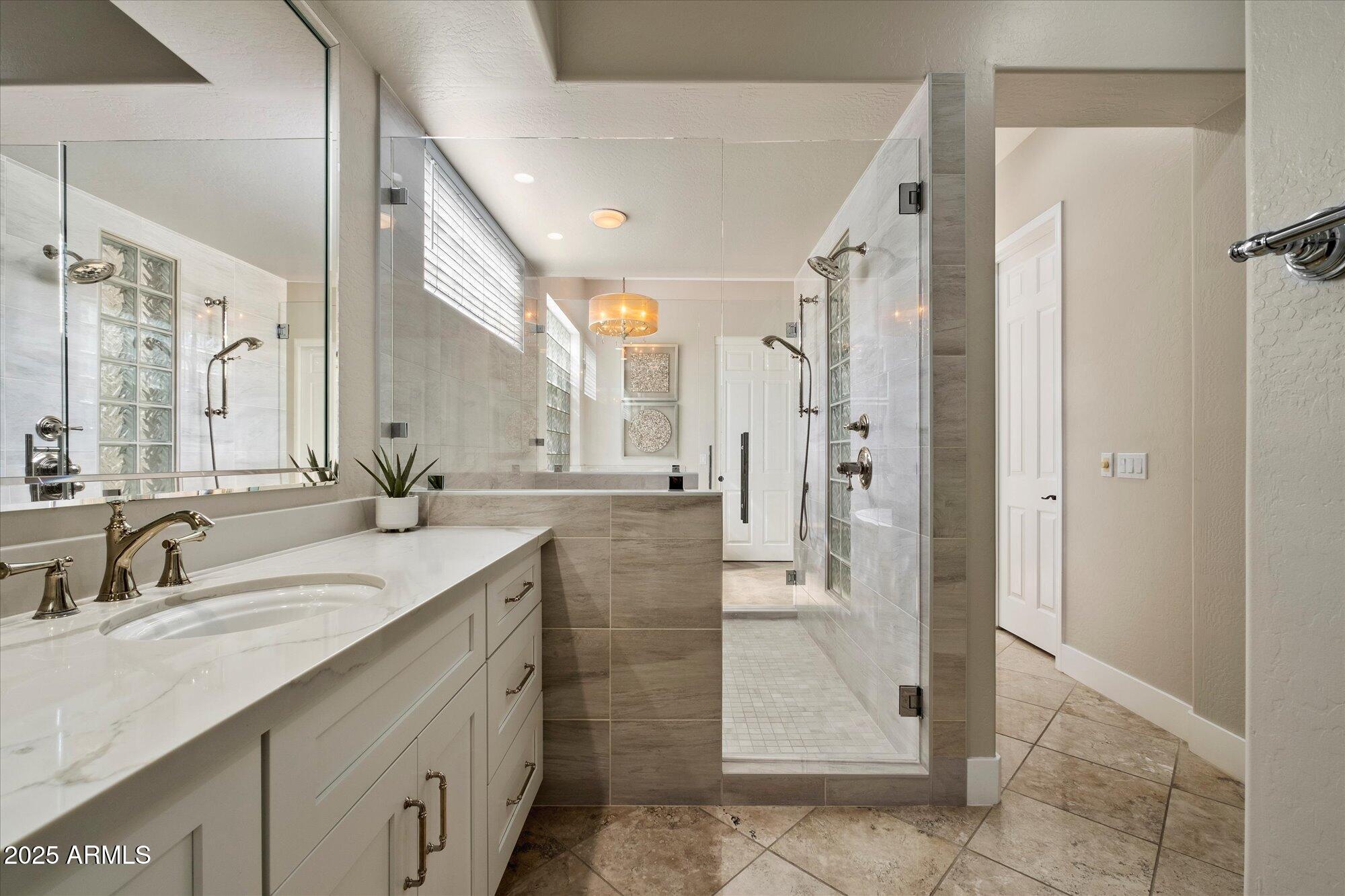 12083 E SHANGRI LA Road