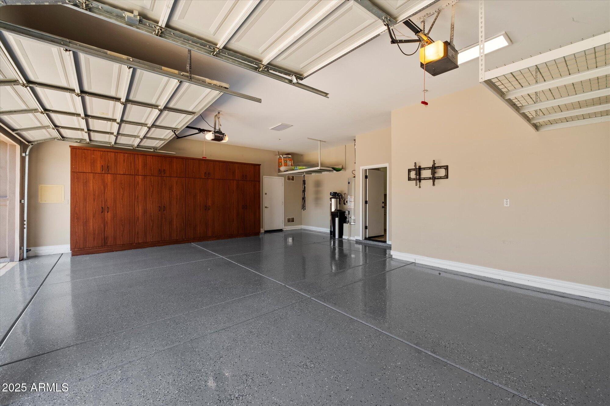 12083 E SHANGRI LA Road