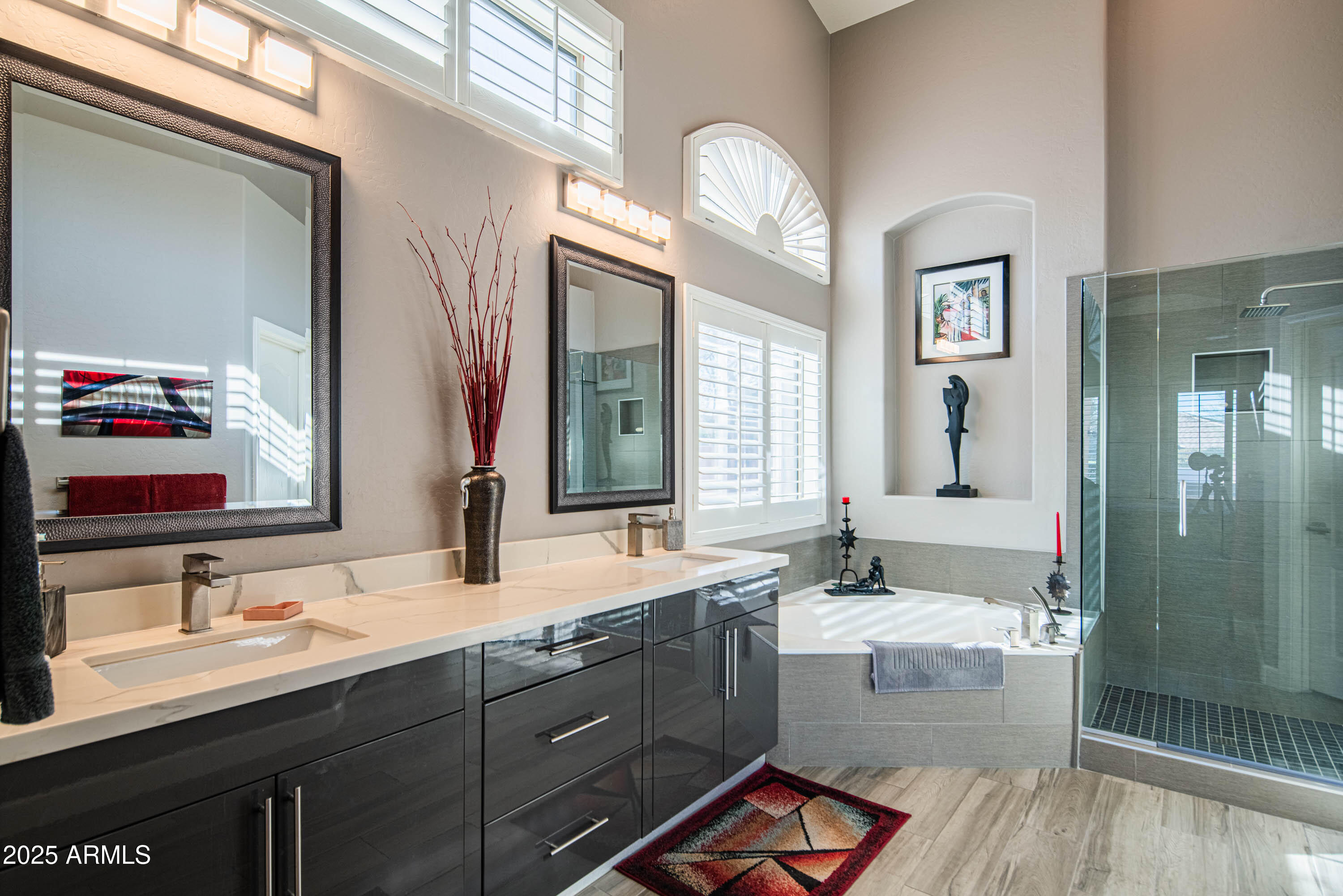 5401 E LONESOME Trail