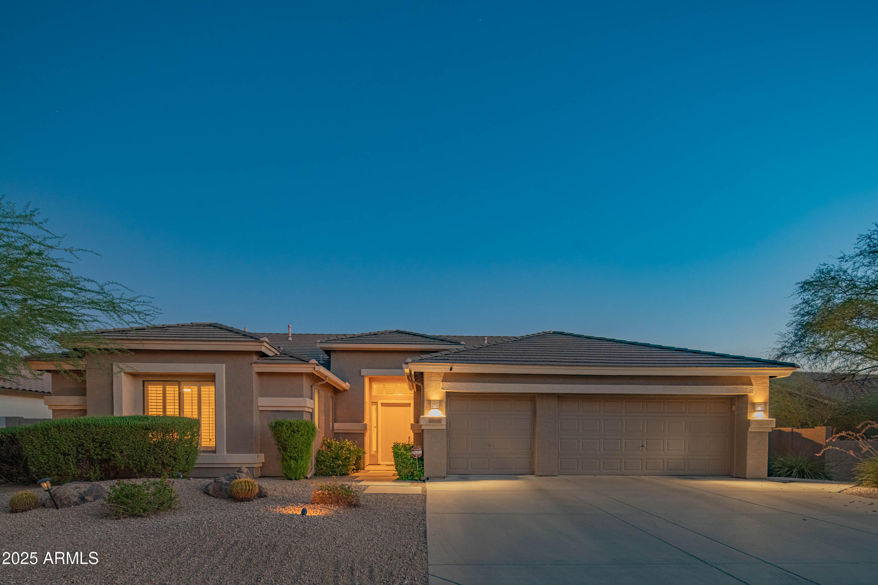 5401 E LONESOME Trail