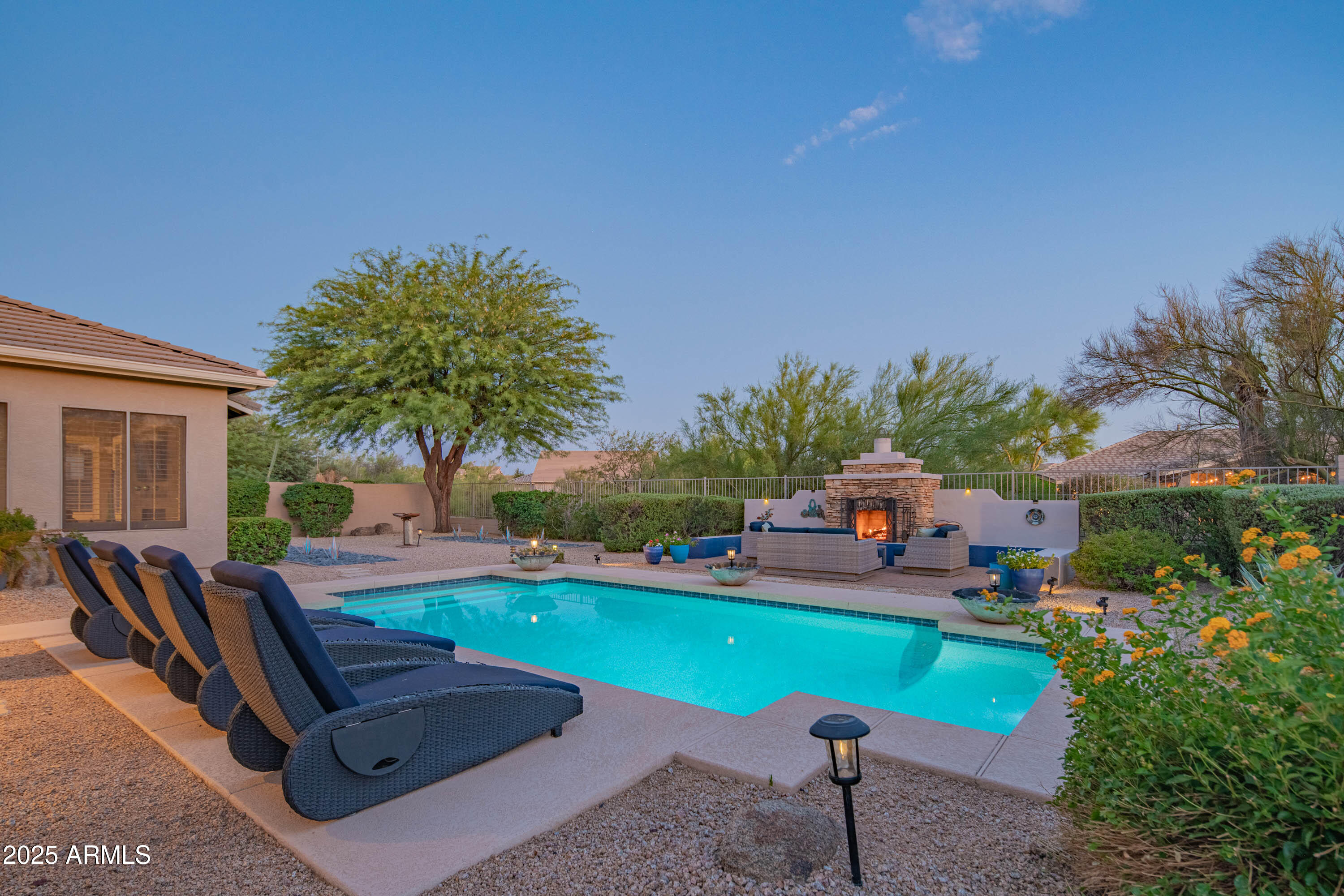 5401 E LONESOME Trail