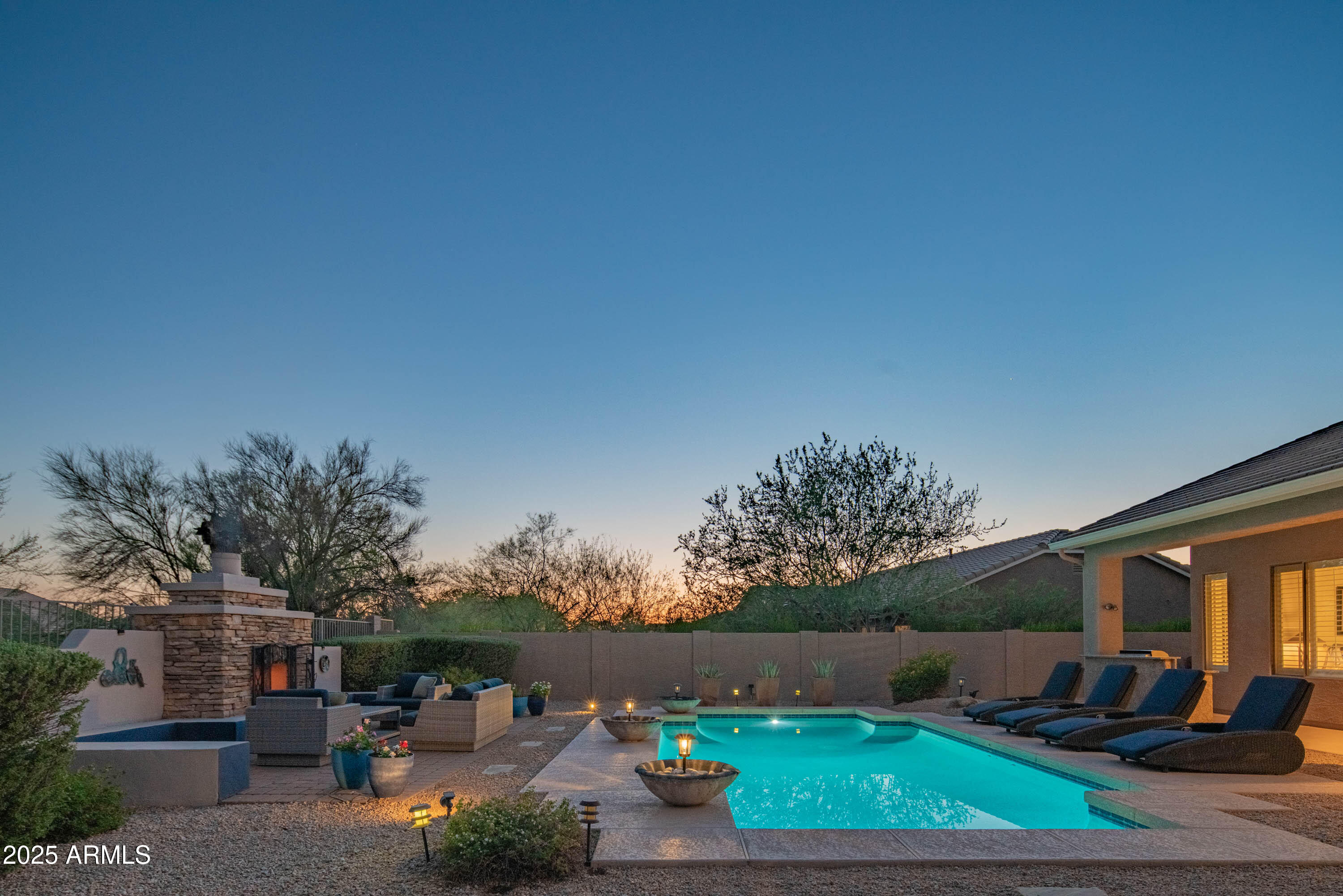 5401 E LONESOME Trail