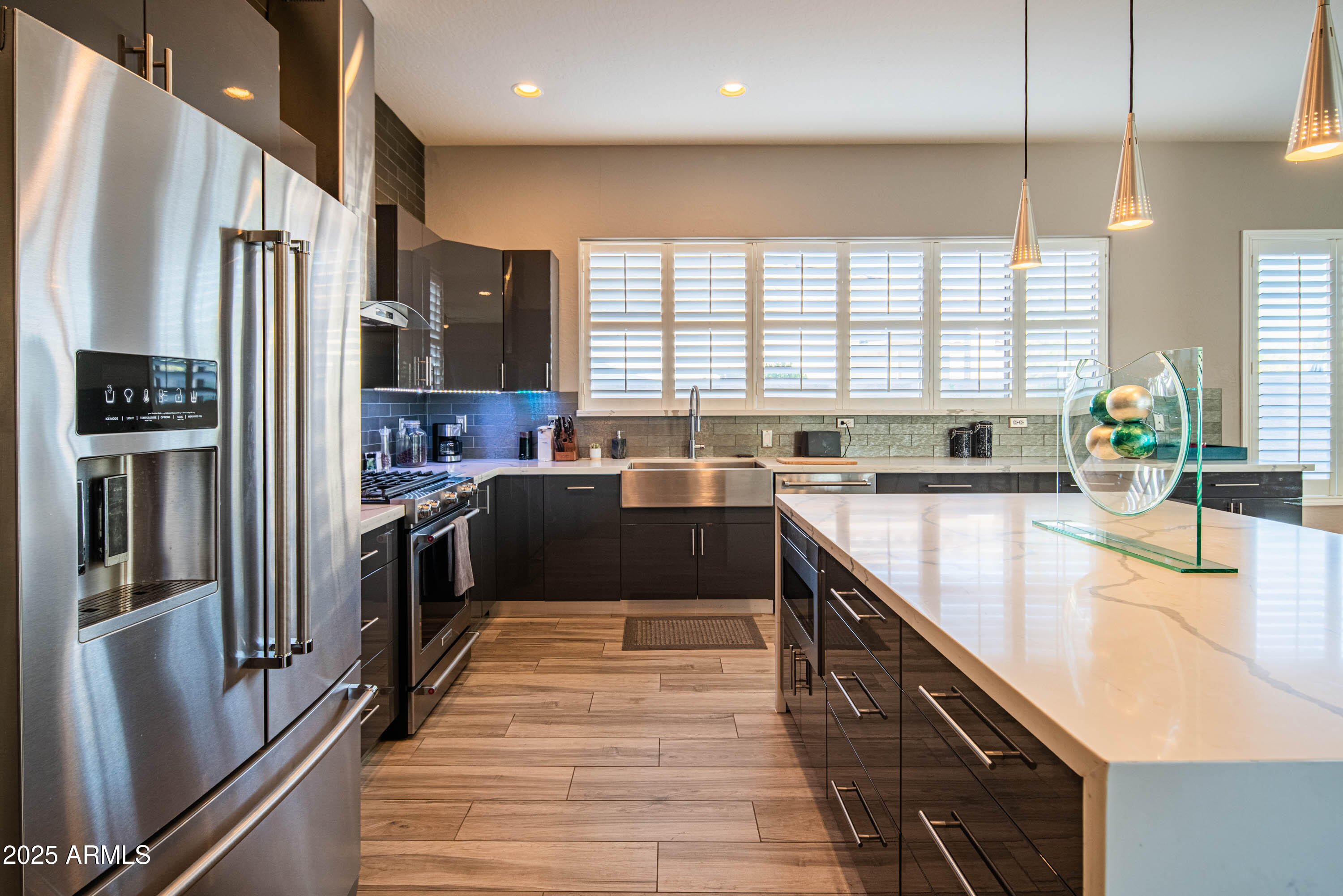 5401 E LONESOME Trail