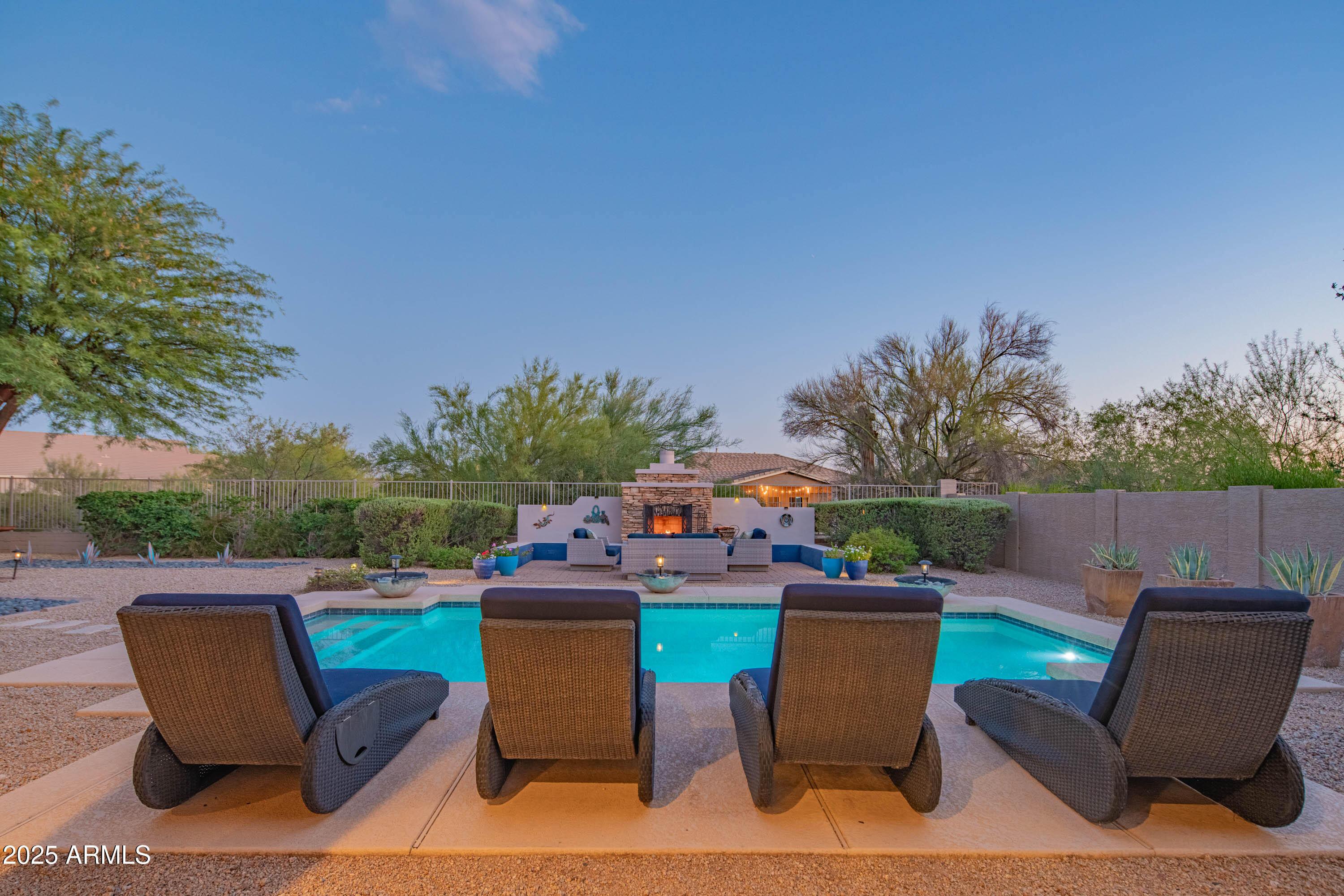 5401 E LONESOME Trail