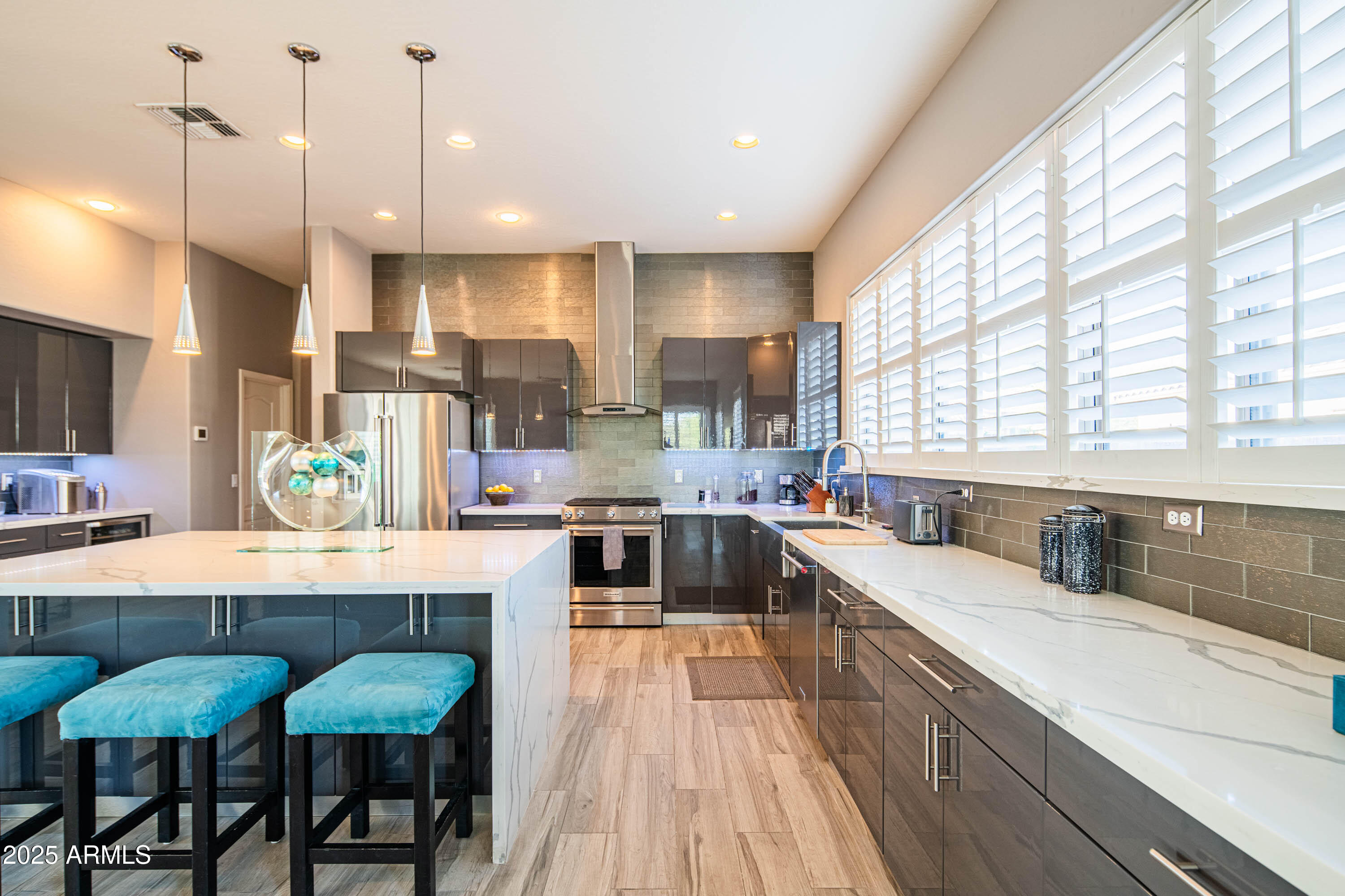 5401 E LONESOME Trail