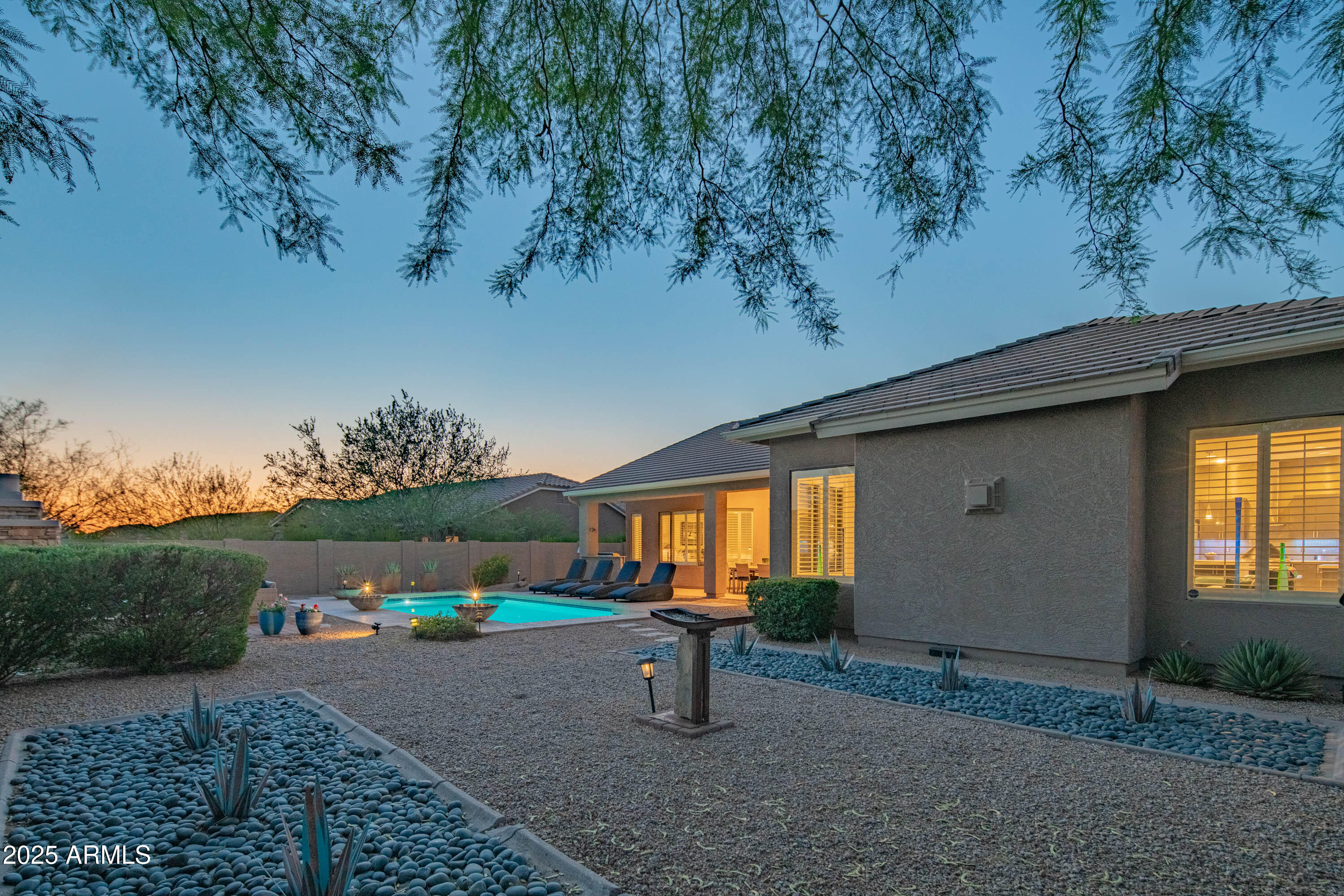 5401 E LONESOME Trail