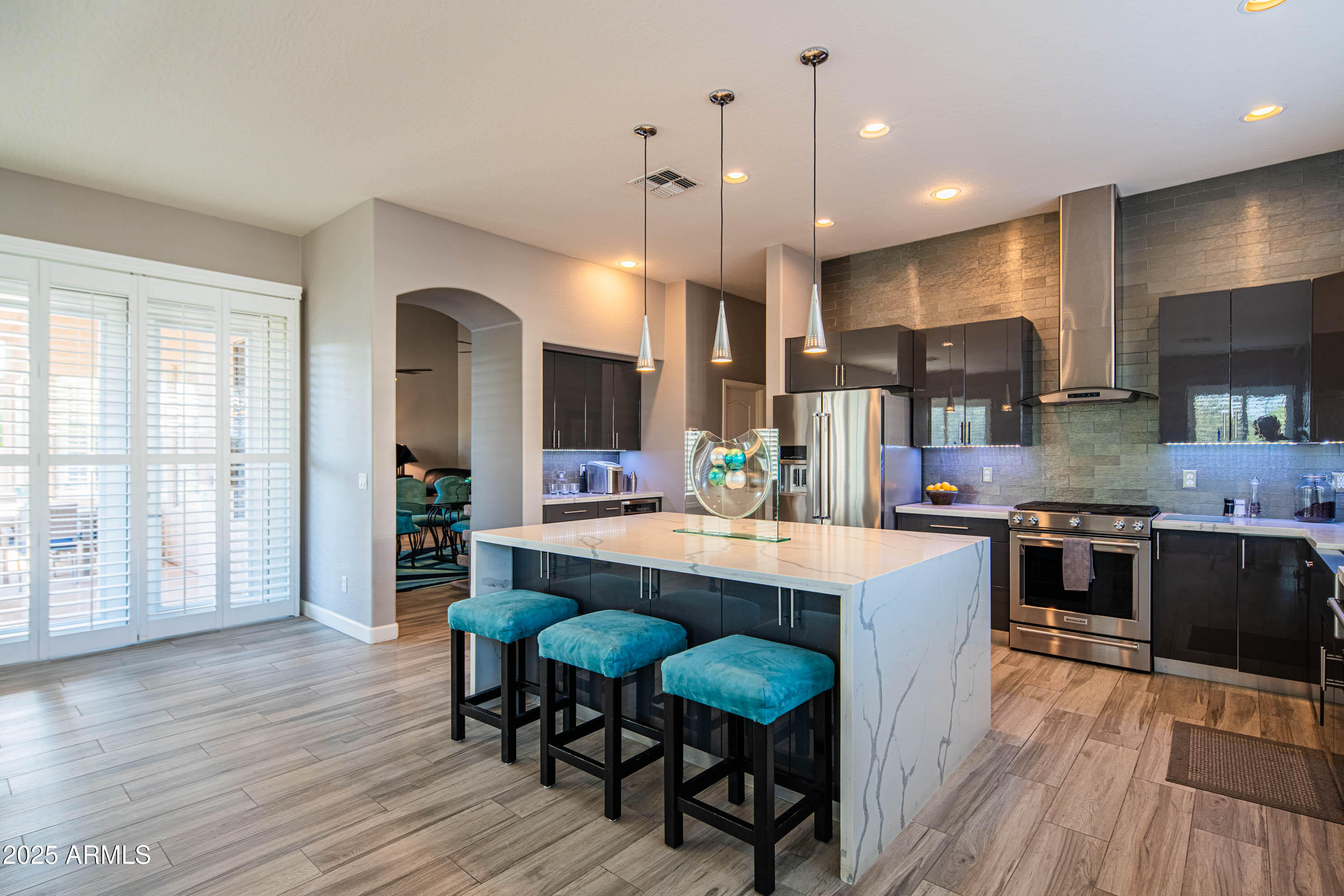 5401 E LONESOME Trail