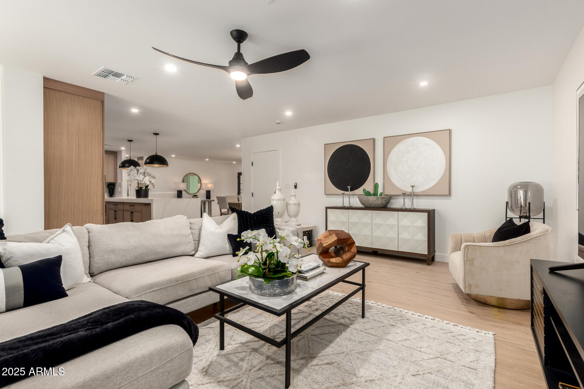 6644 E CULVER Street