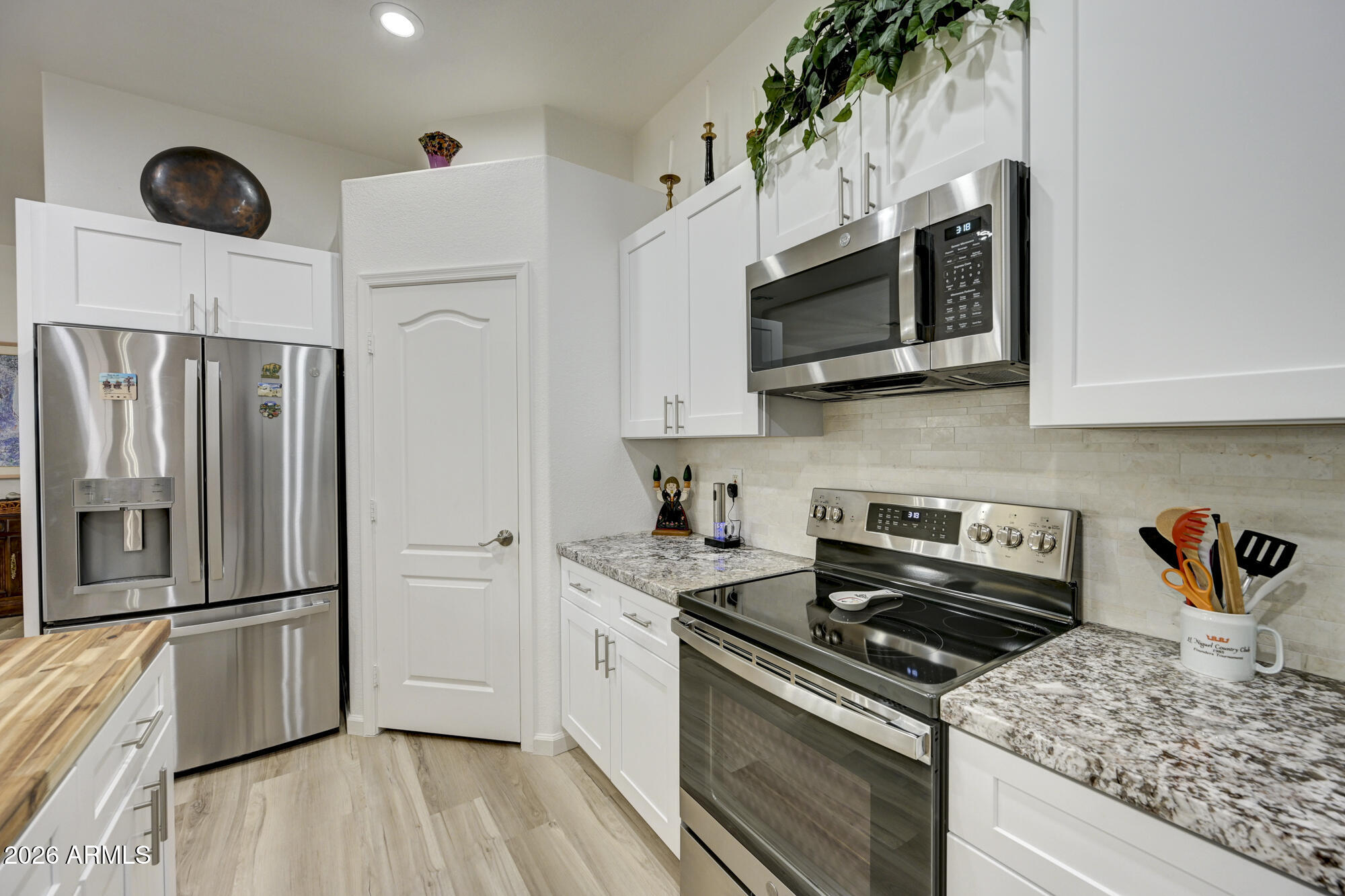 17929 W BUENA VISTA Drive