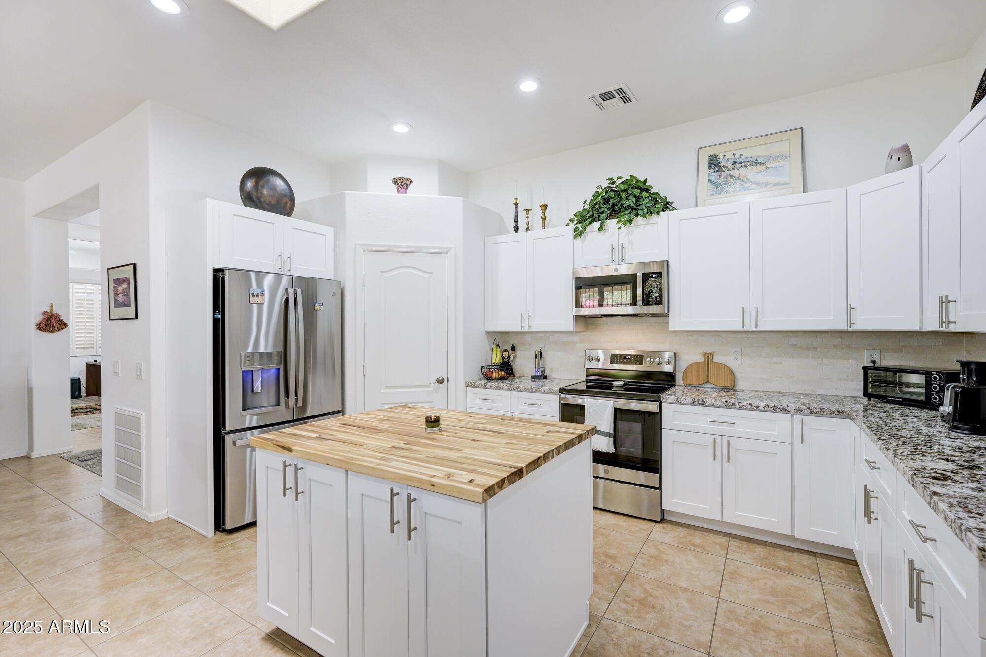 17929 W BUENA VISTA Drive