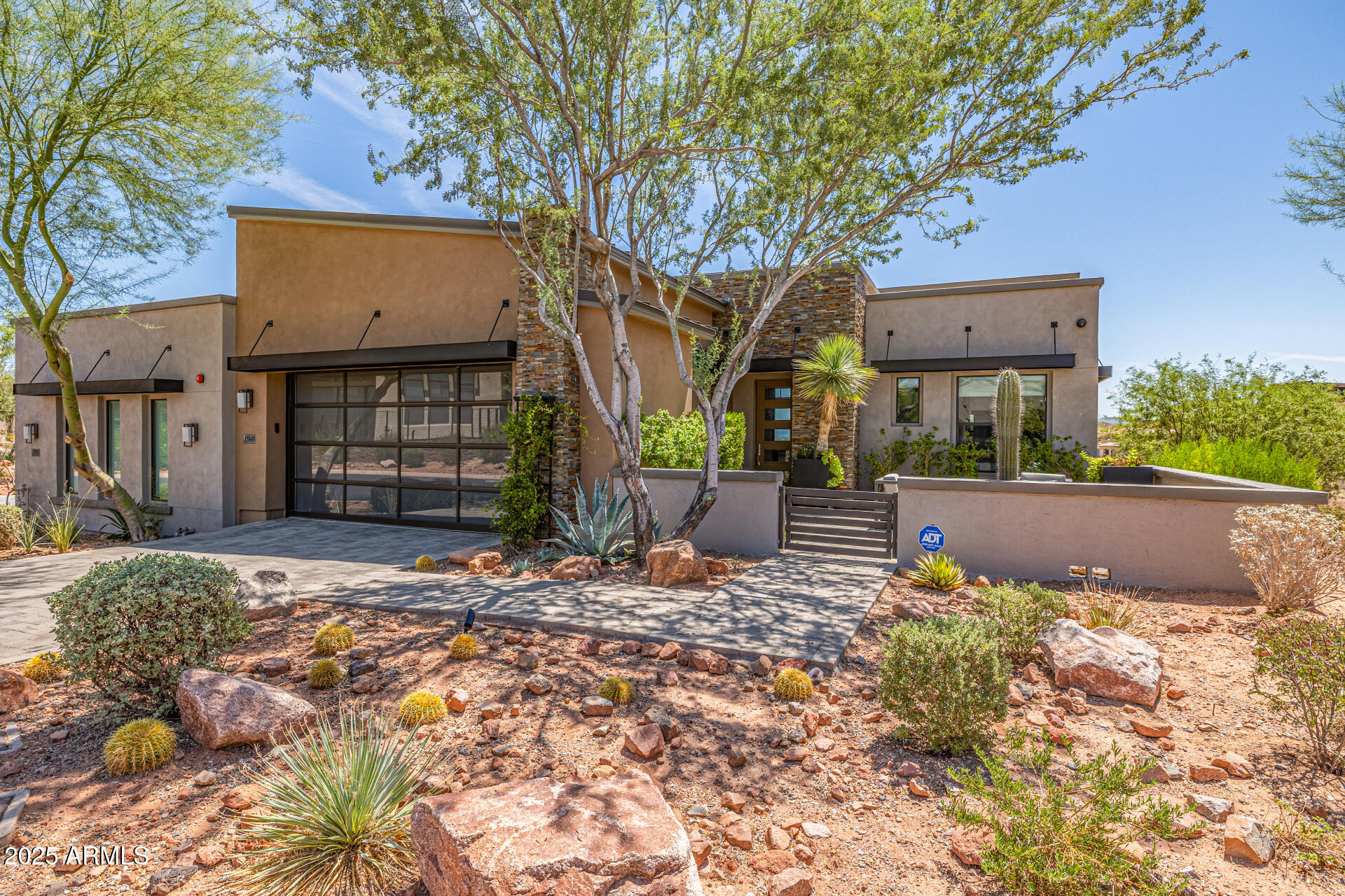 15949 E RIDGESTONE Drive