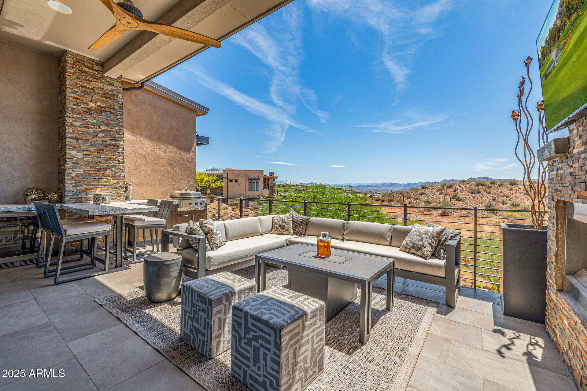 15949 E RIDGESTONE Drive