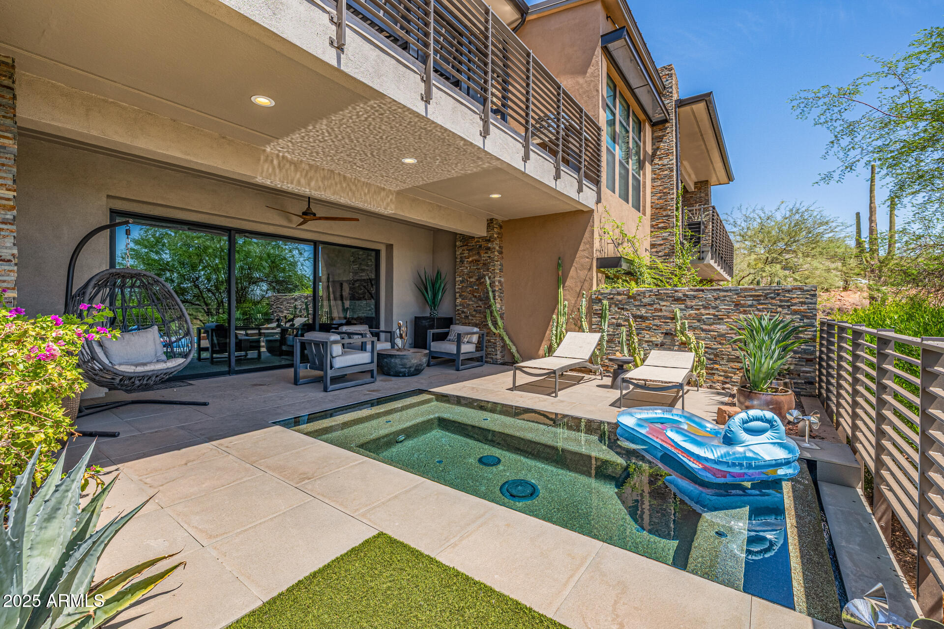 15949 E RIDGESTONE Drive