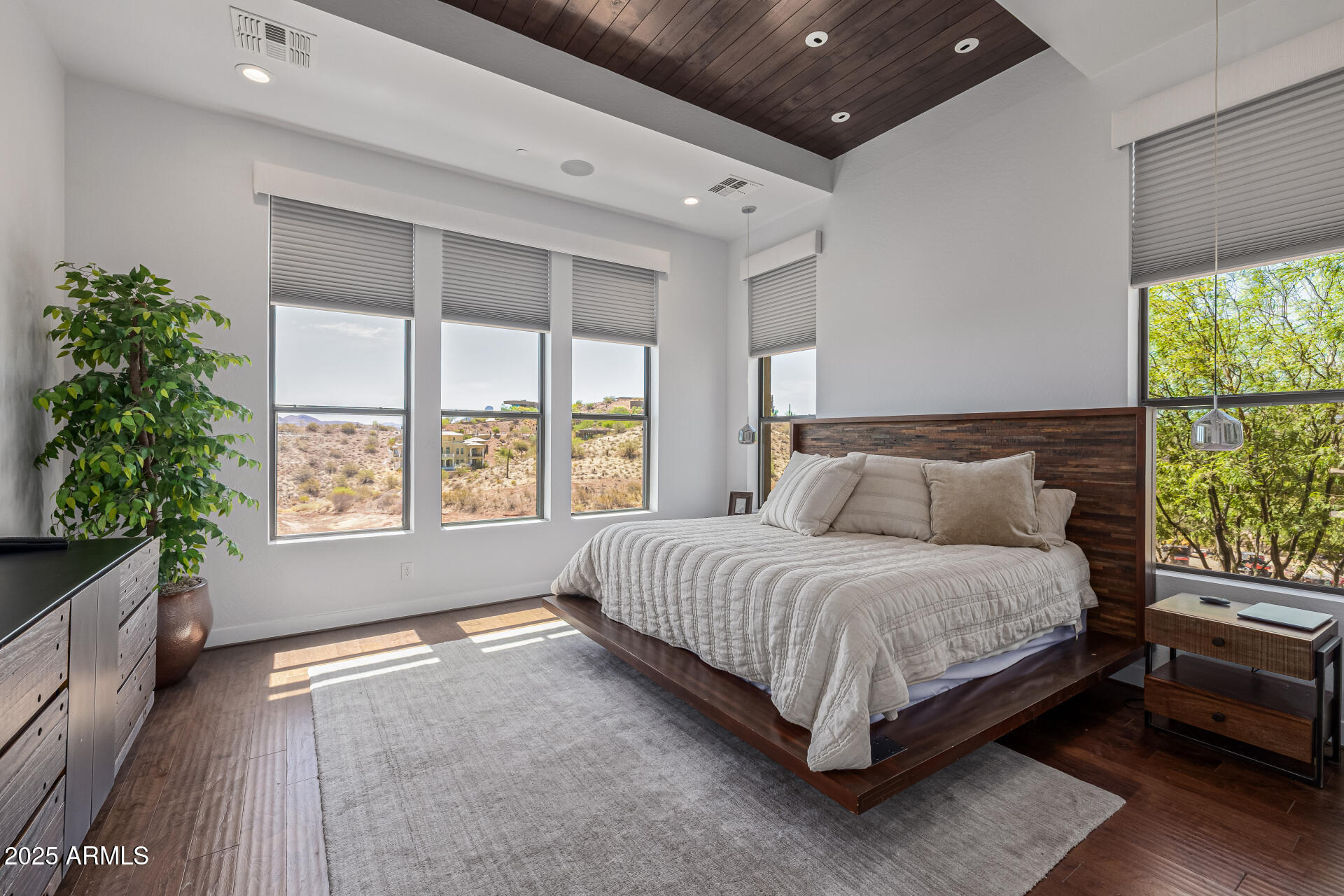 15949 E RIDGESTONE Drive