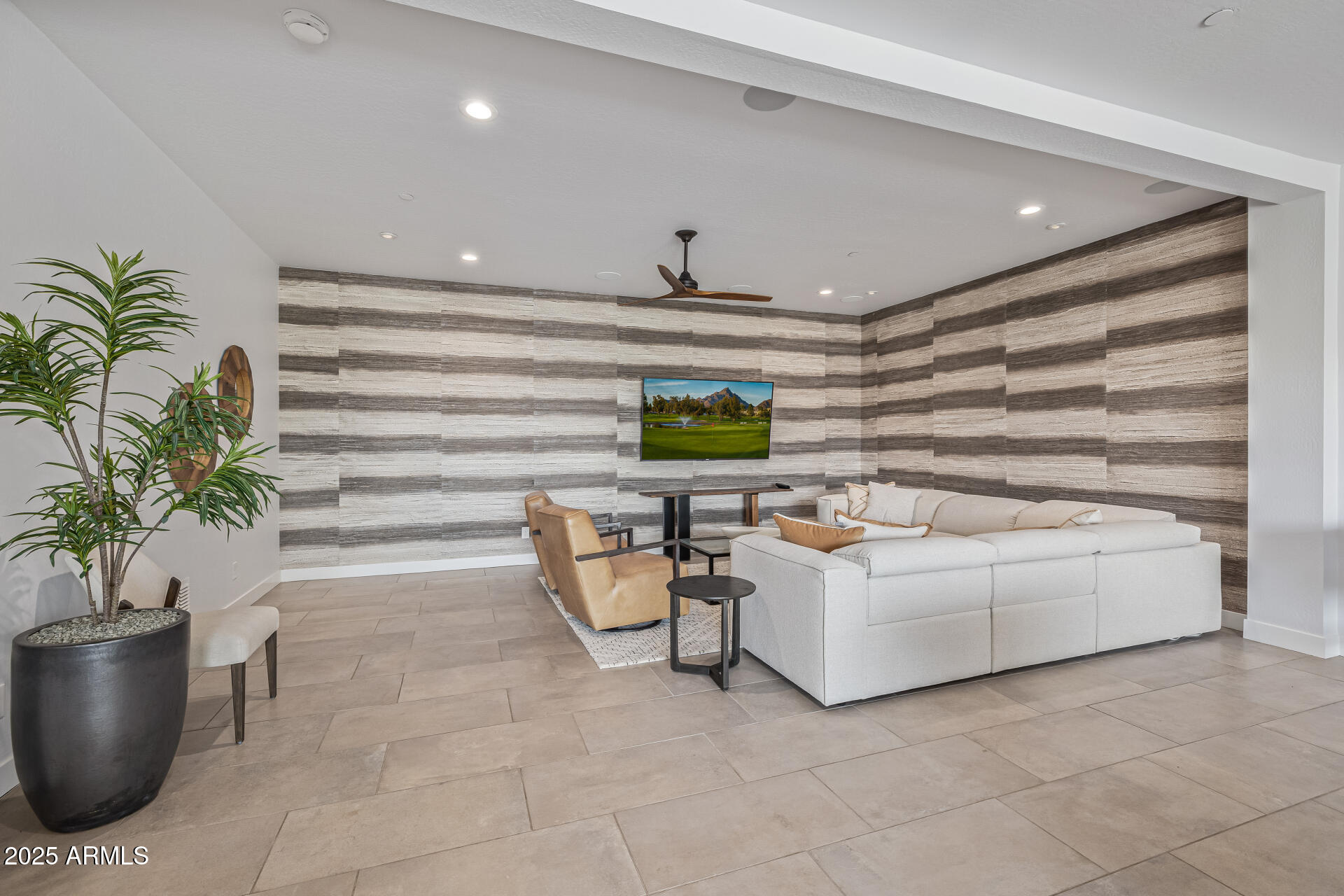 15949 E RIDGESTONE Drive