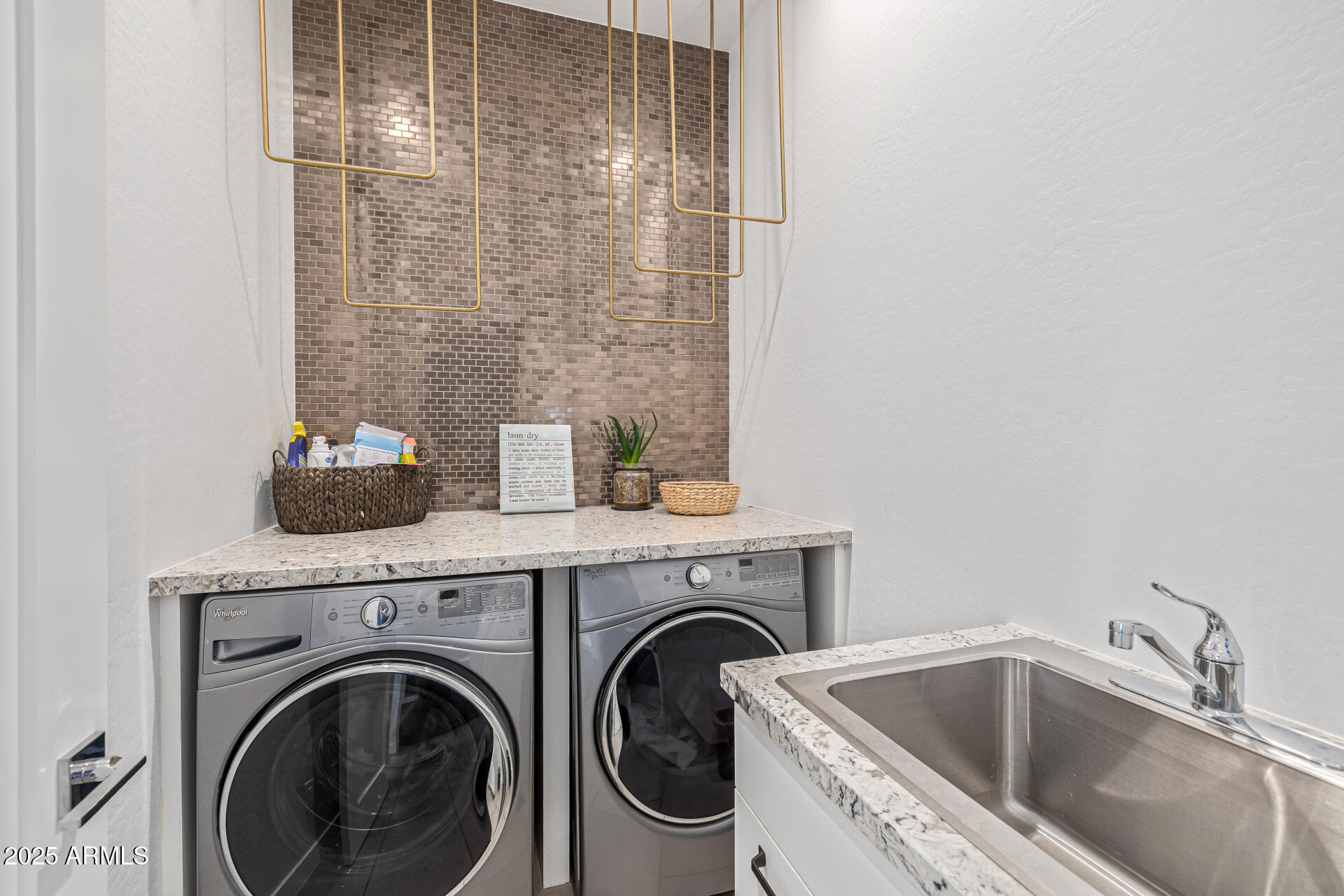 15949 E RIDGESTONE Drive