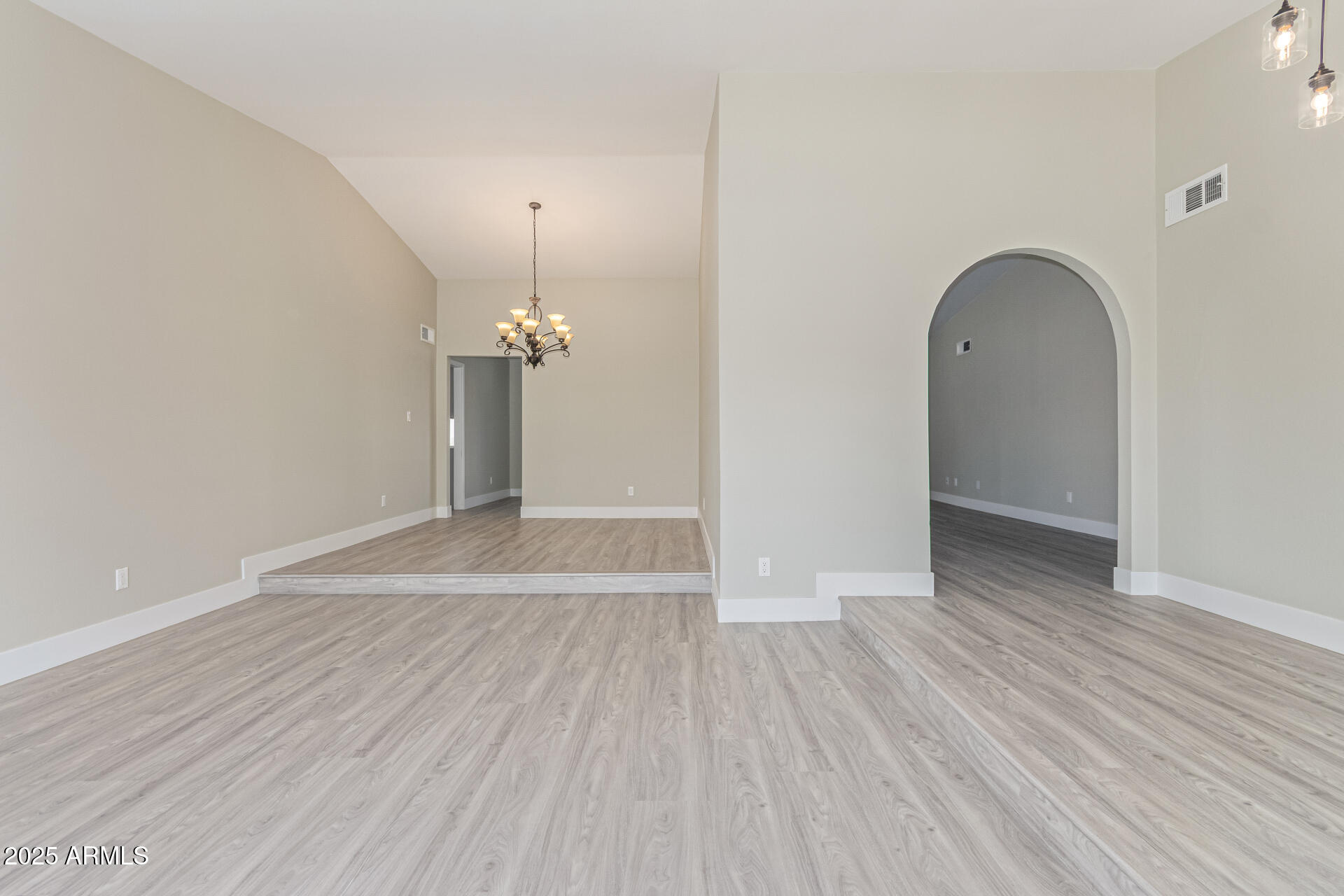 2320 E SHANGRI LA Road