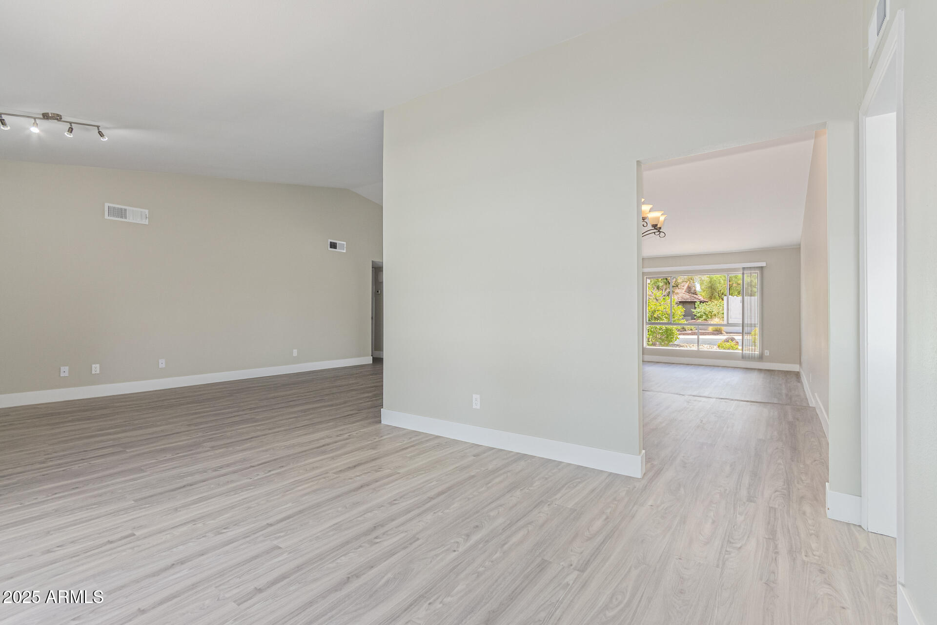 2320 E SHANGRI LA Road