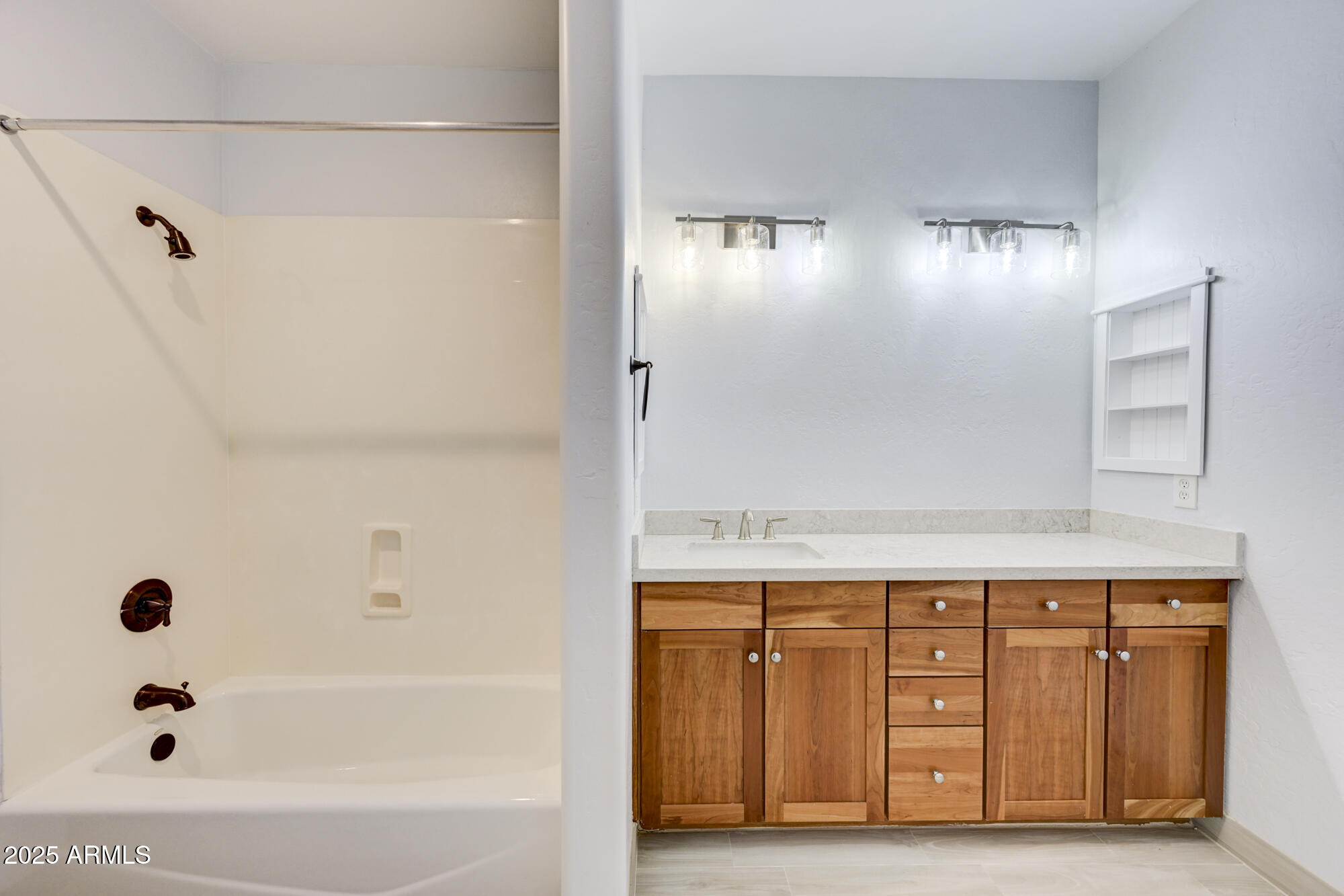 10212 E WHITE FEATHER Lane