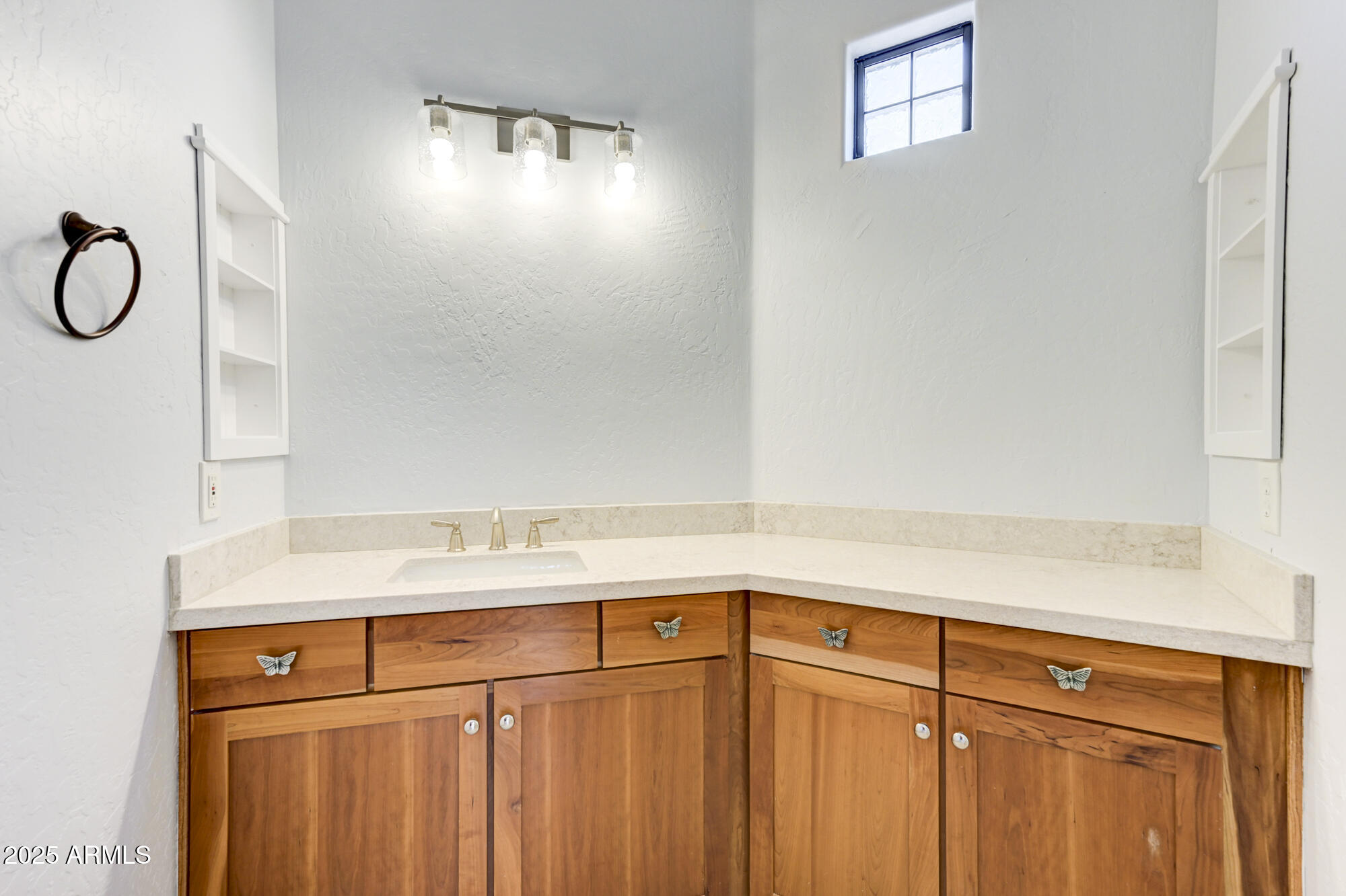 10212 E WHITE FEATHER Lane