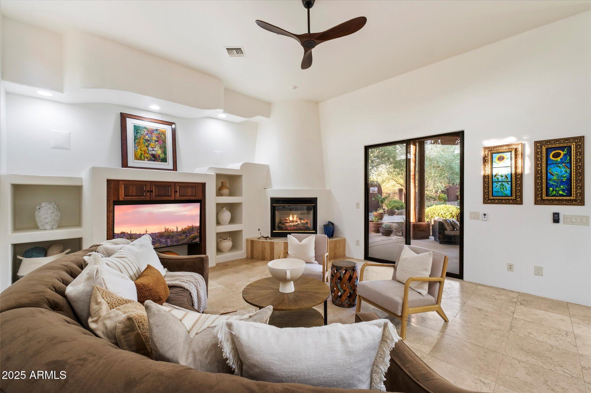 25555 N WRANGLER Road