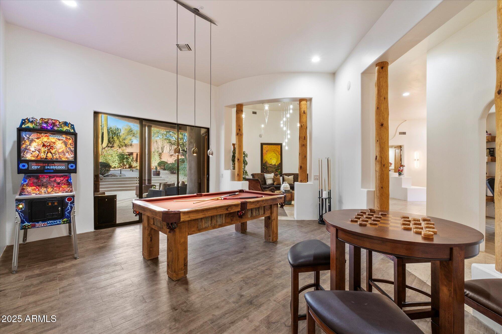 25555 N WRANGLER Road