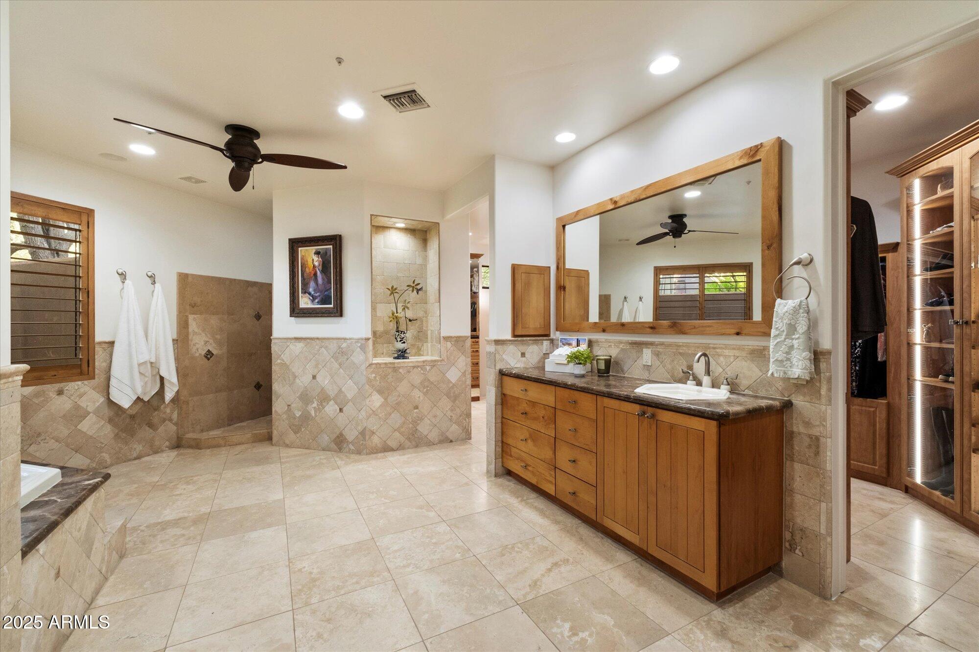 25555 N WRANGLER Road