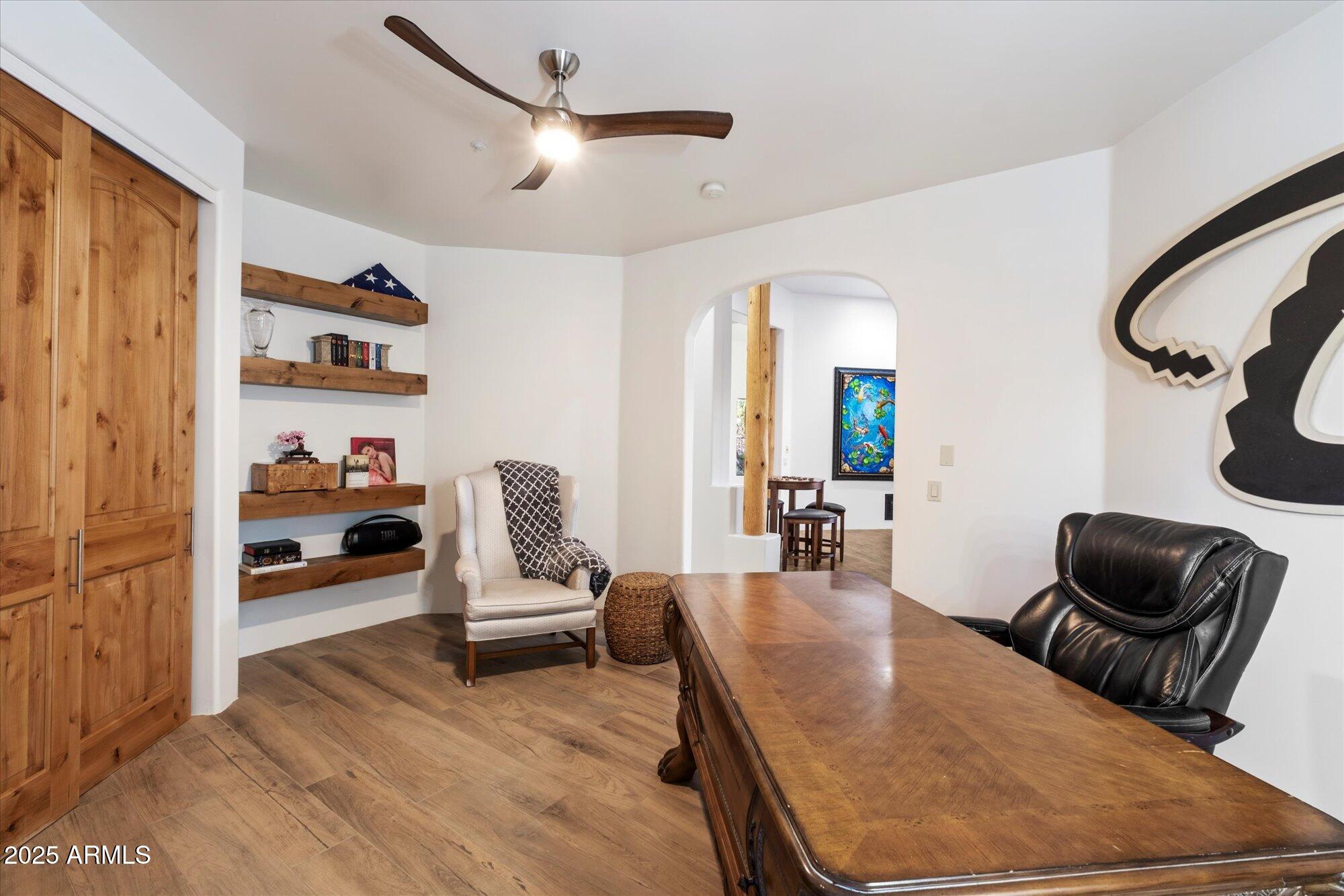 25555 N WRANGLER Road