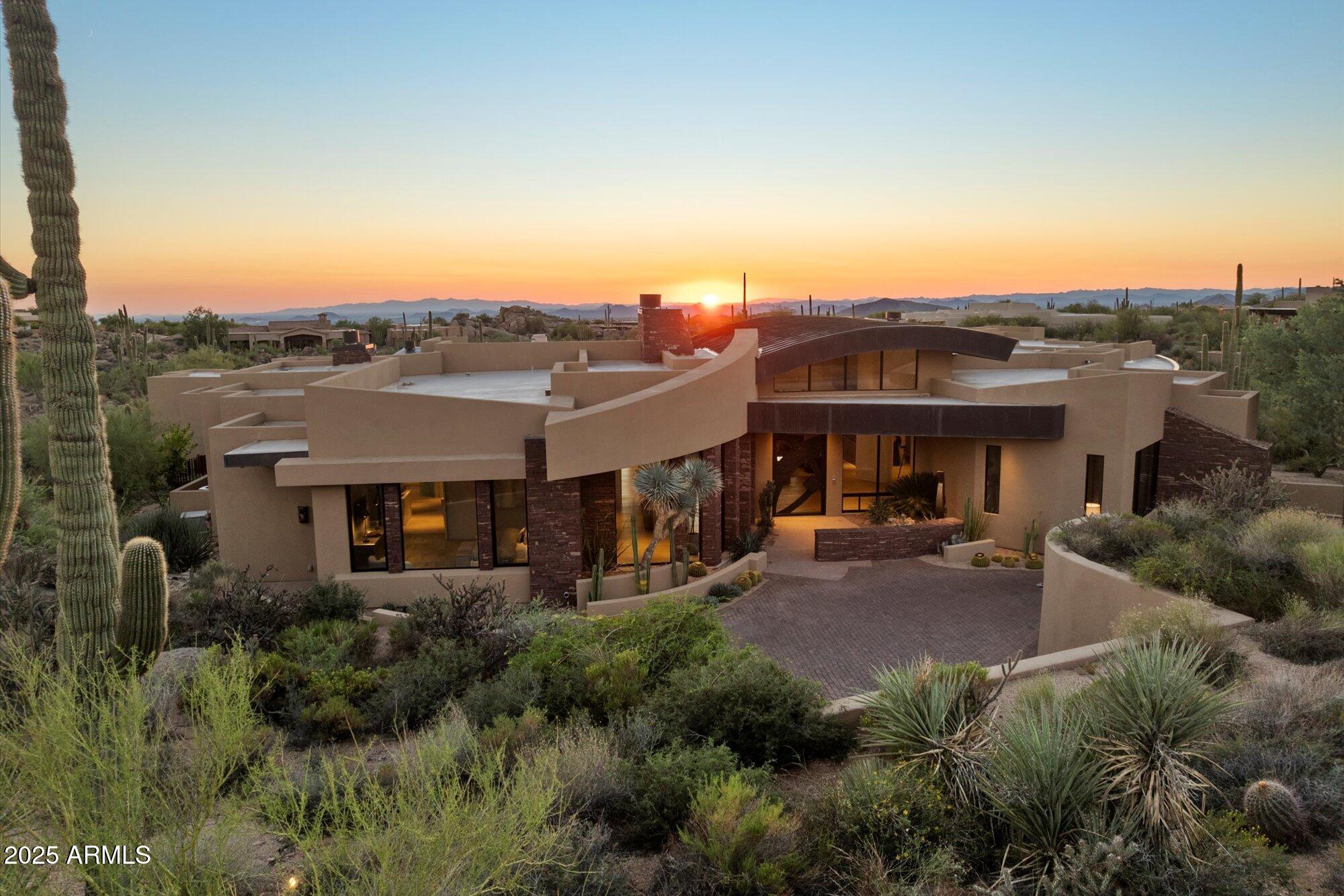 11271 E CINDER CONE Trail