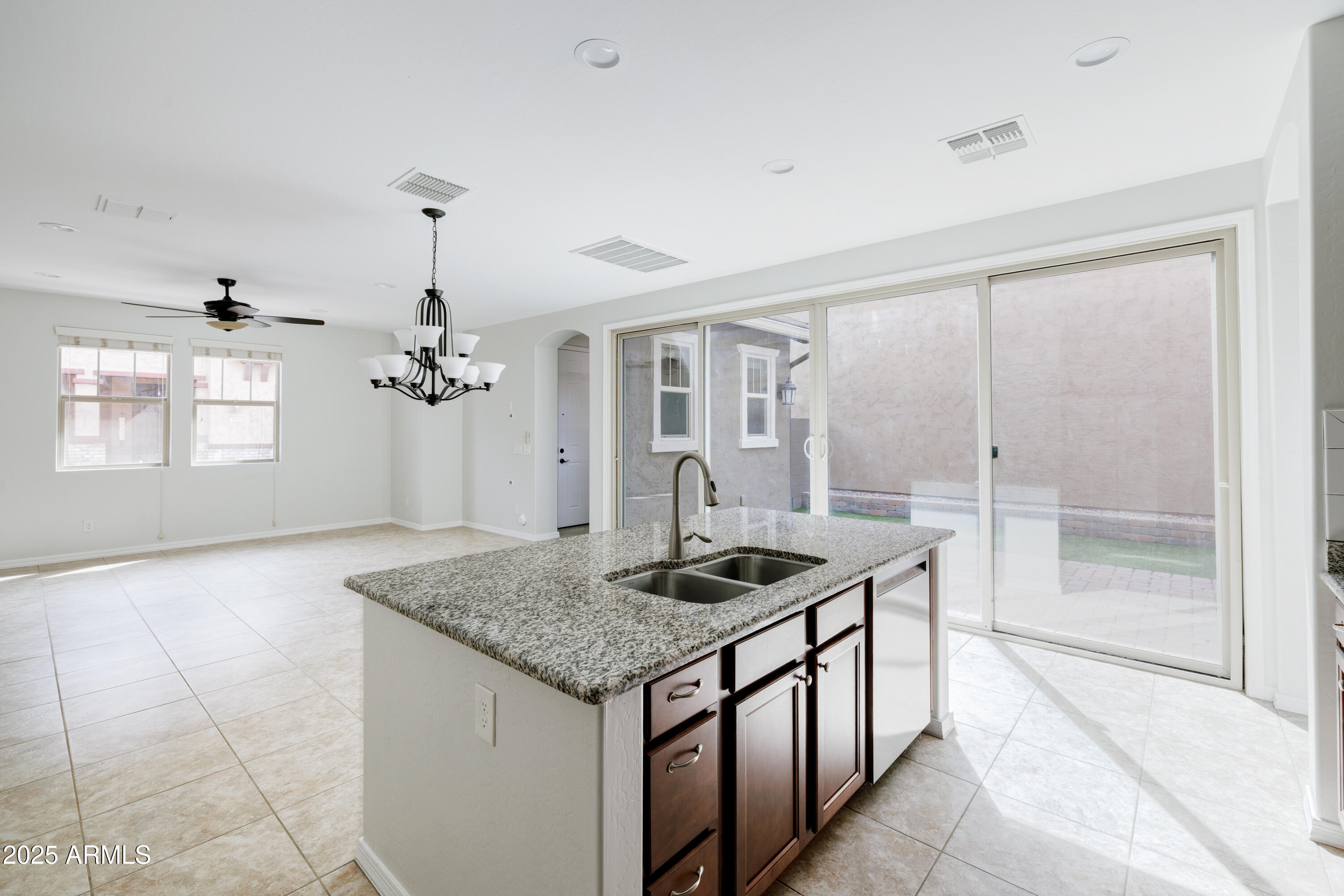 3684 E TURLEY Street