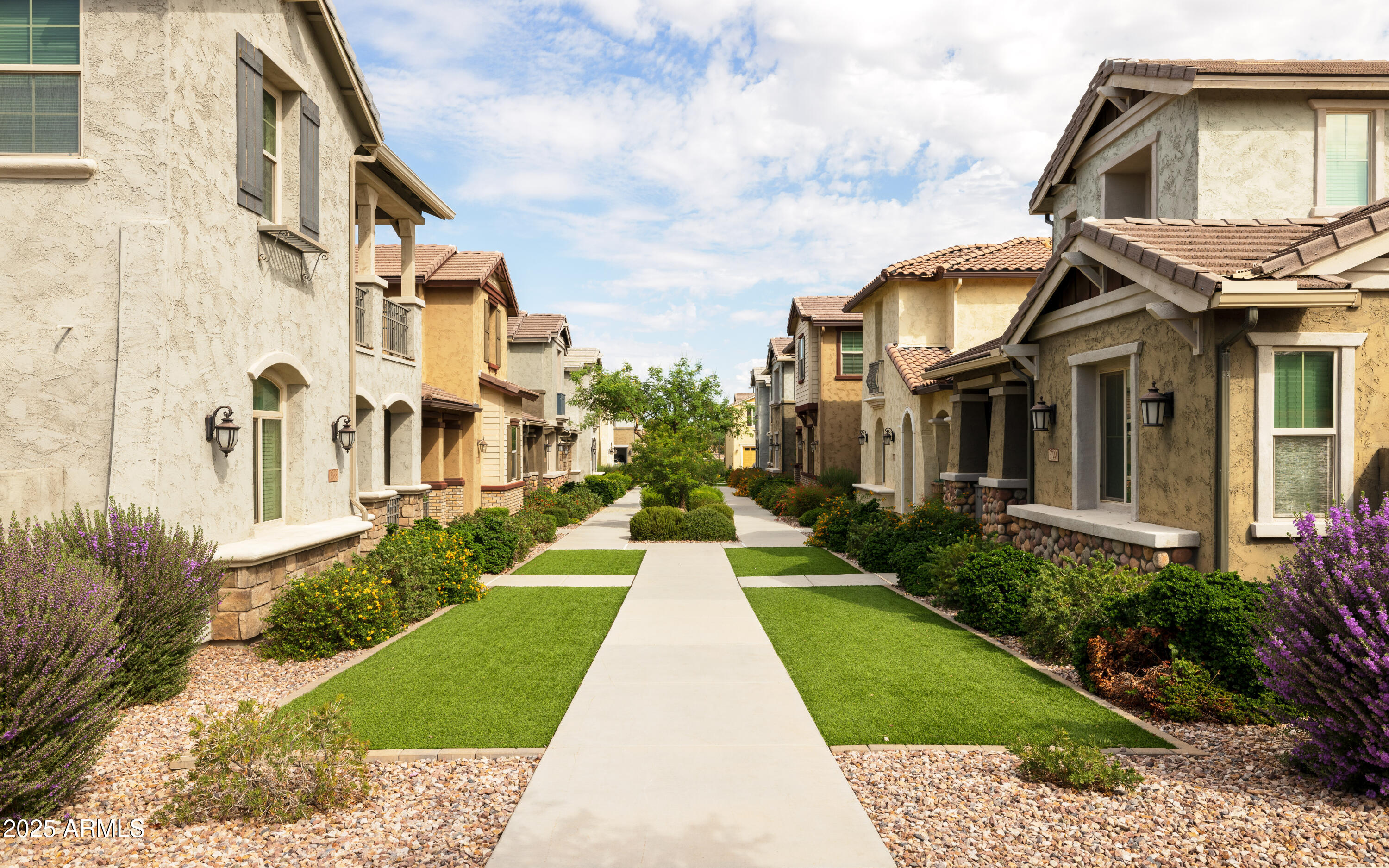 3684 E TURLEY Street