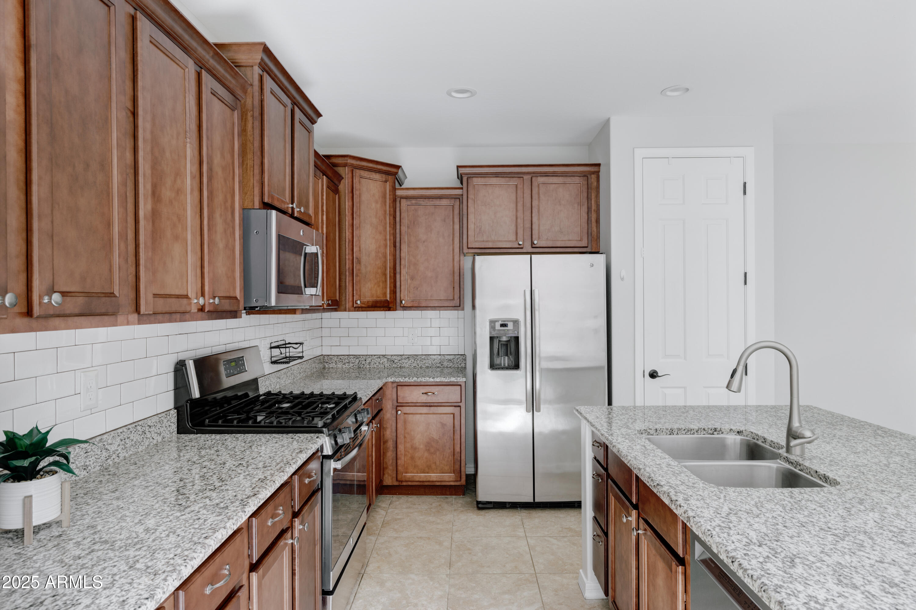 3684 E TURLEY Street