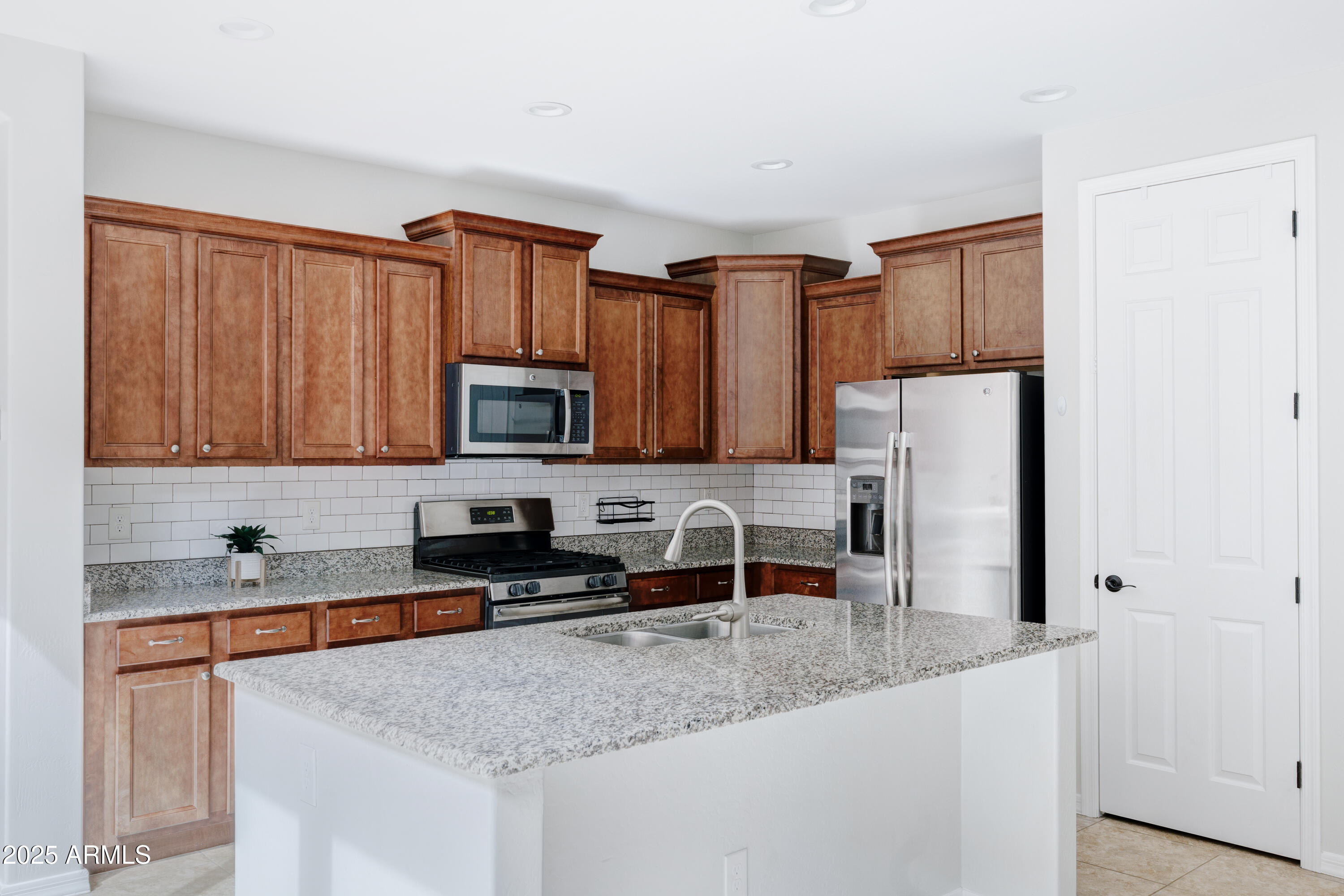 3684 E TURLEY Street