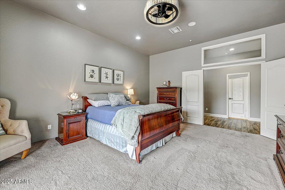 10943 E WINCHCOMB Drive