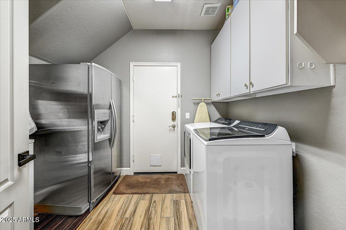 10943 E WINCHCOMB Drive