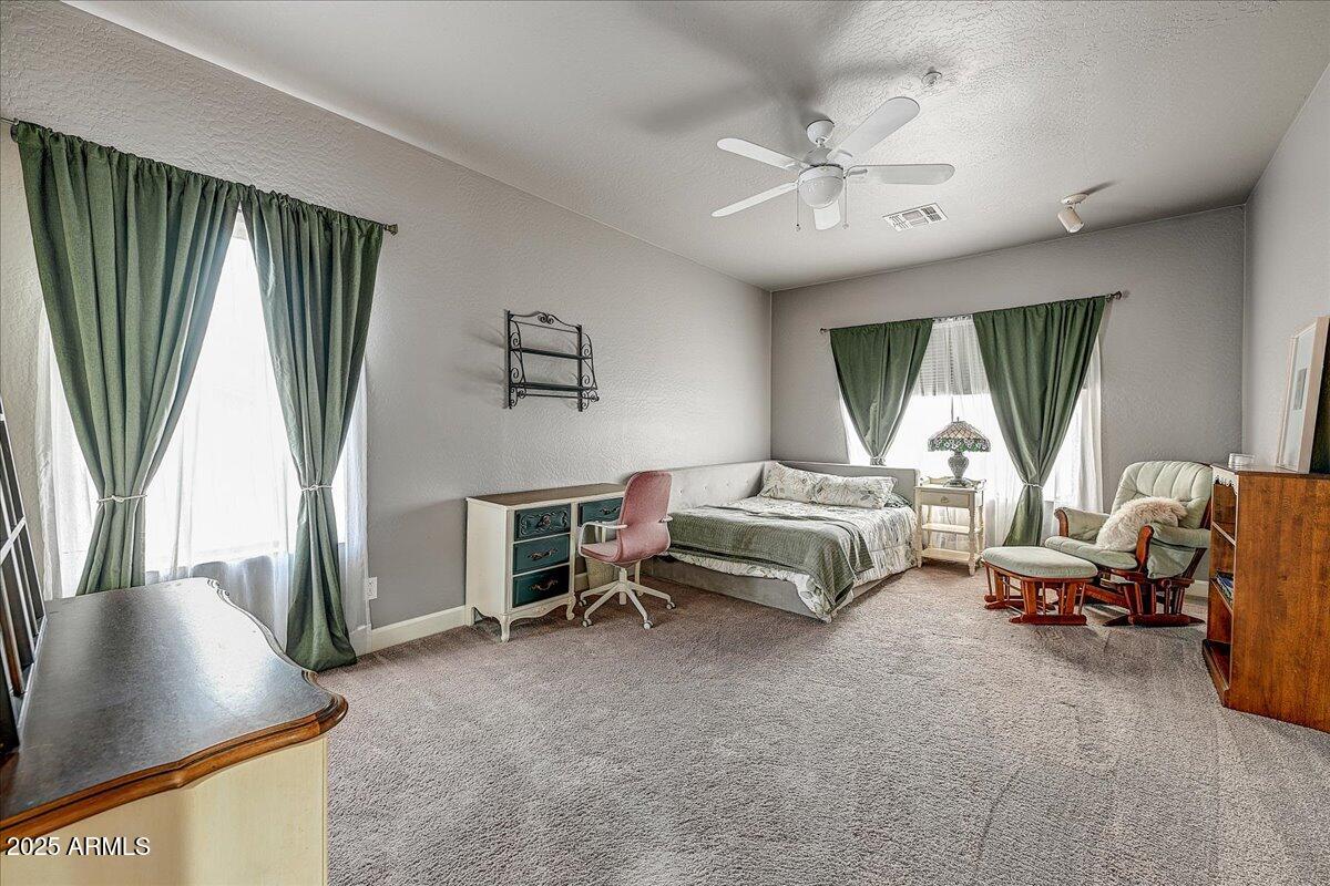 10943 E WINCHCOMB Drive