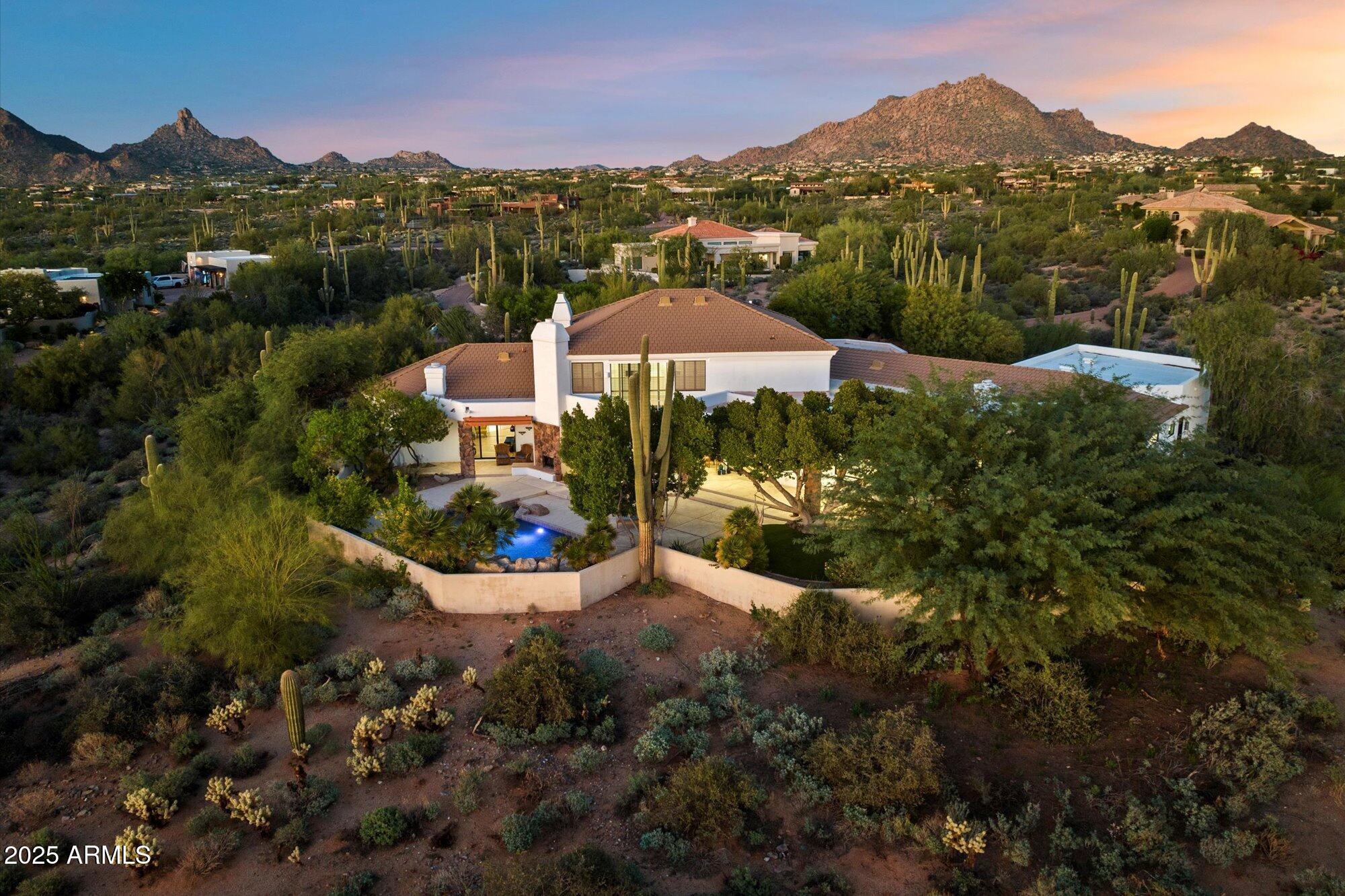 9643 E CASITAS DEL RIO Drive