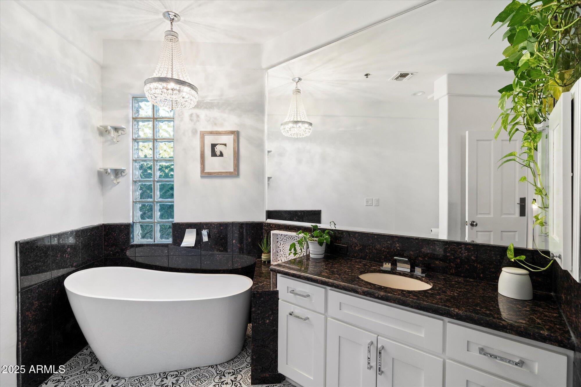 9643 E CASITAS DEL RIO Drive