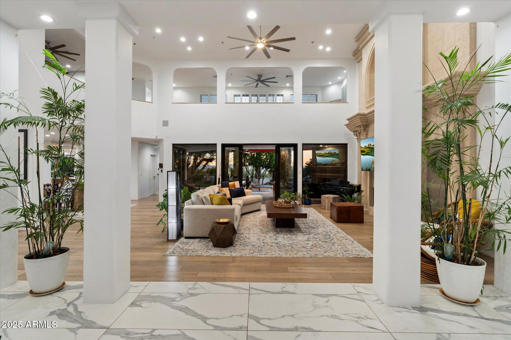 9643 E CASITAS DEL RIO Drive