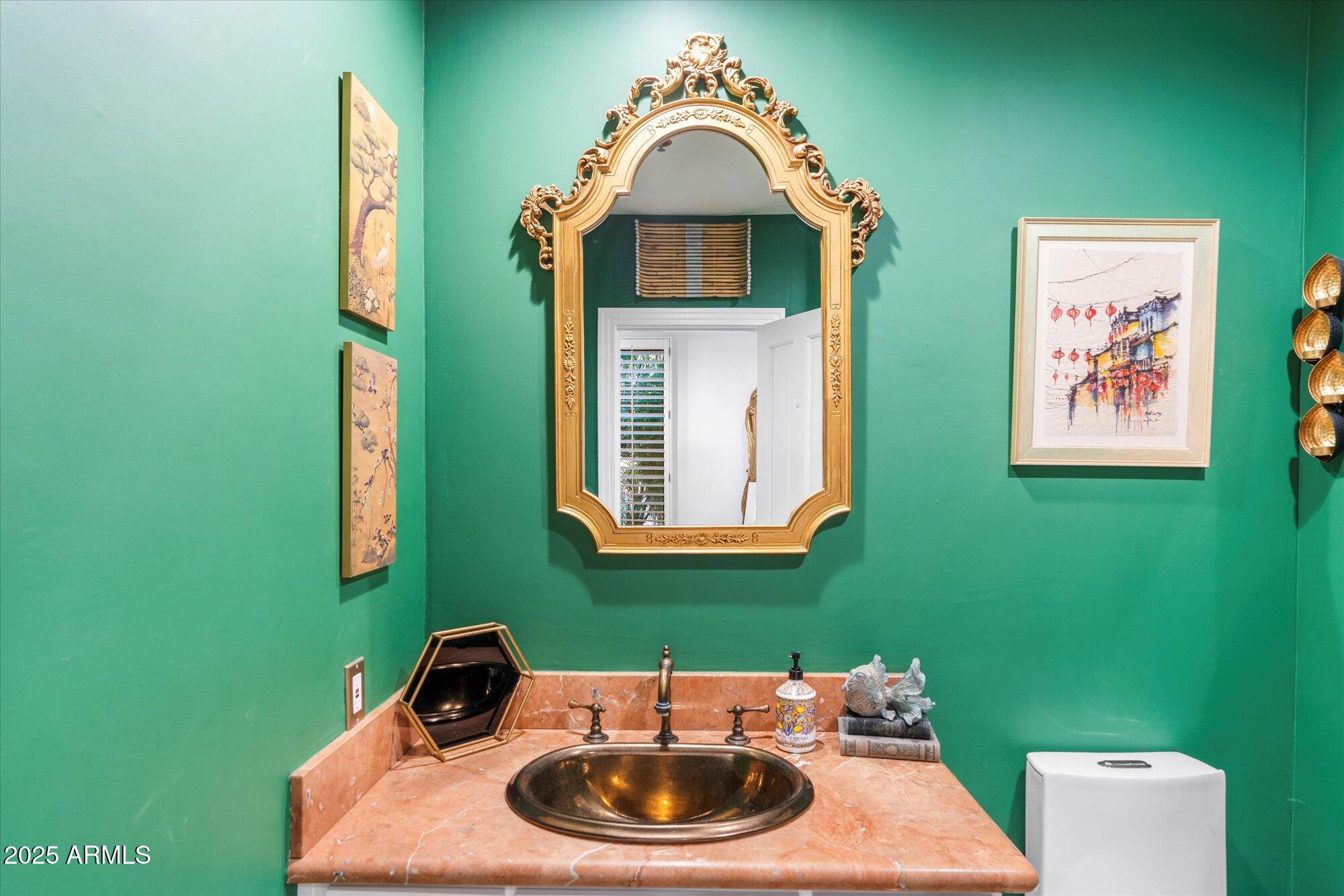 9643 E CASITAS DEL RIO Drive