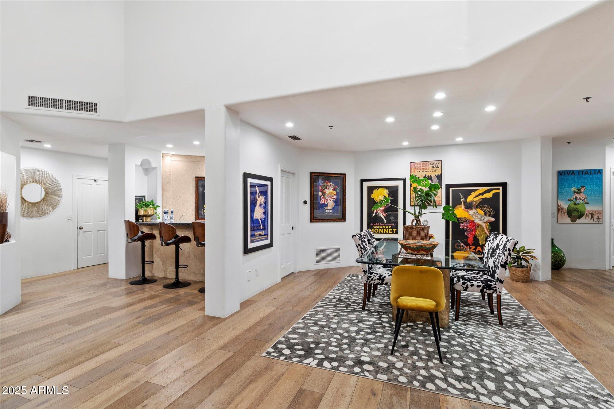 9643 E CASITAS DEL RIO Drive