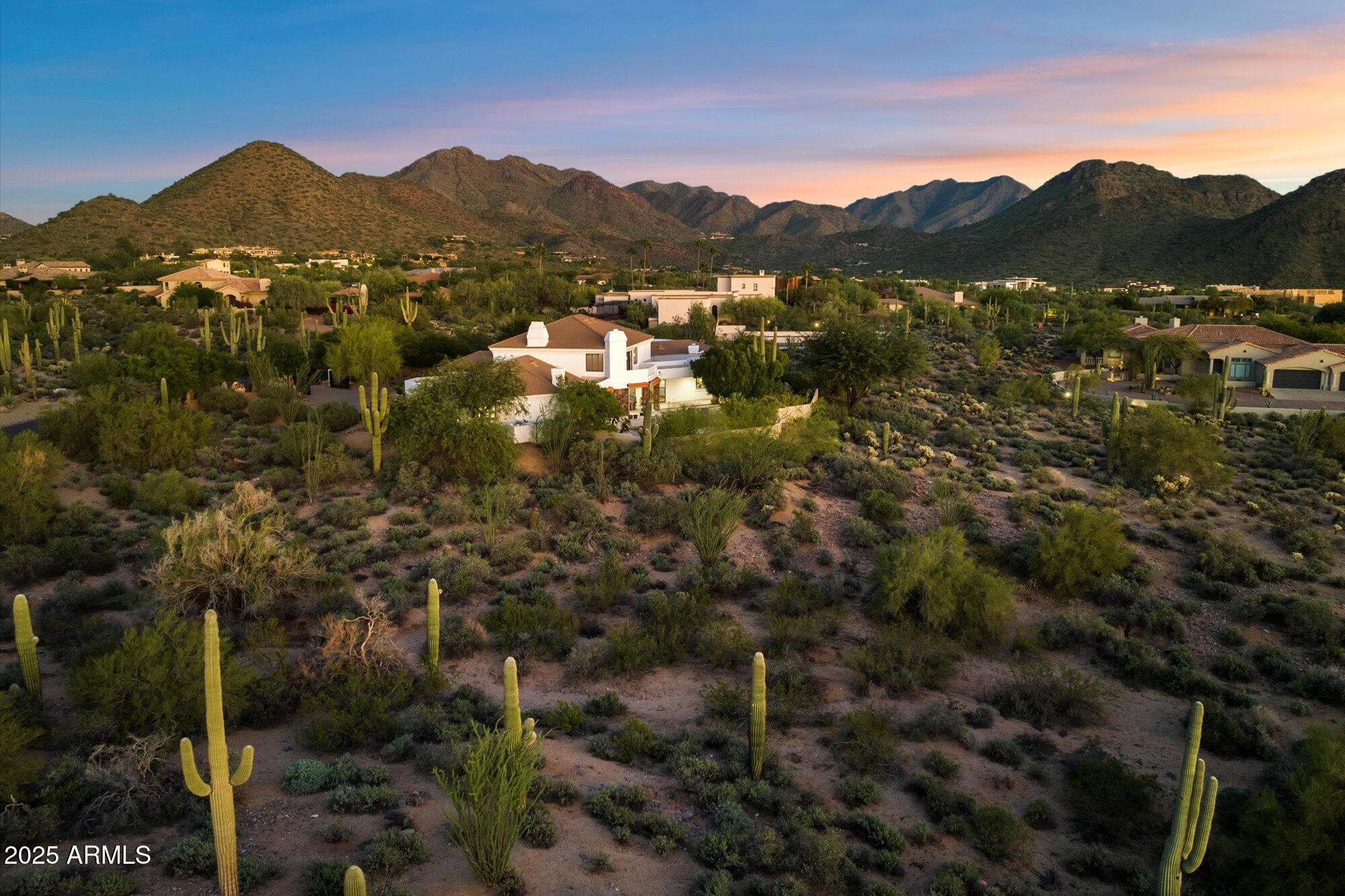 9643 E CASITAS DEL RIO Drive