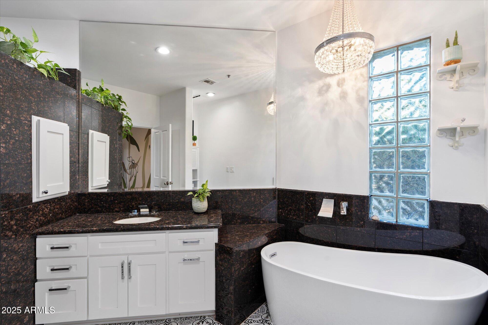 9643 E CASITAS DEL RIO Drive