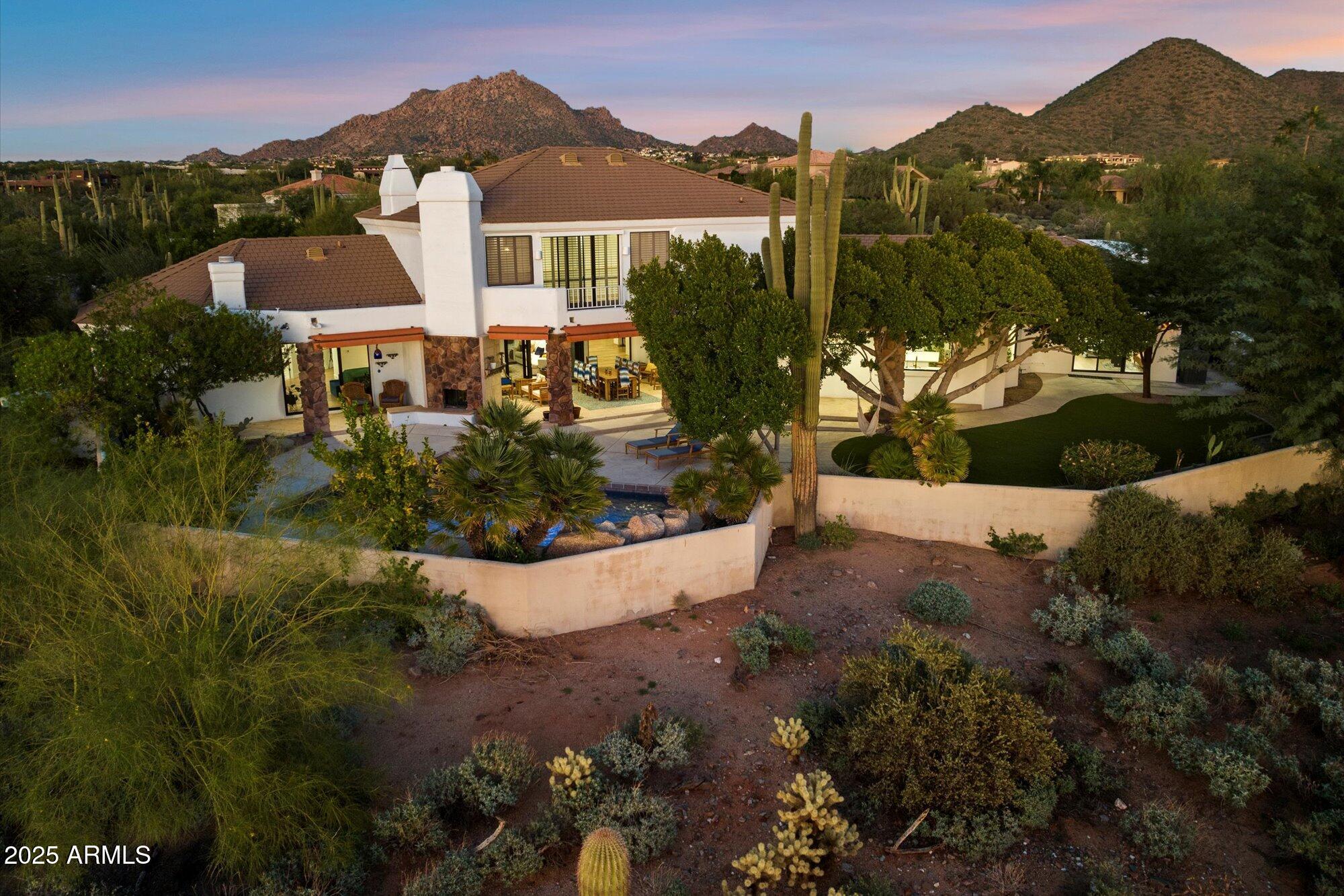 9643 E CASITAS DEL RIO Drive