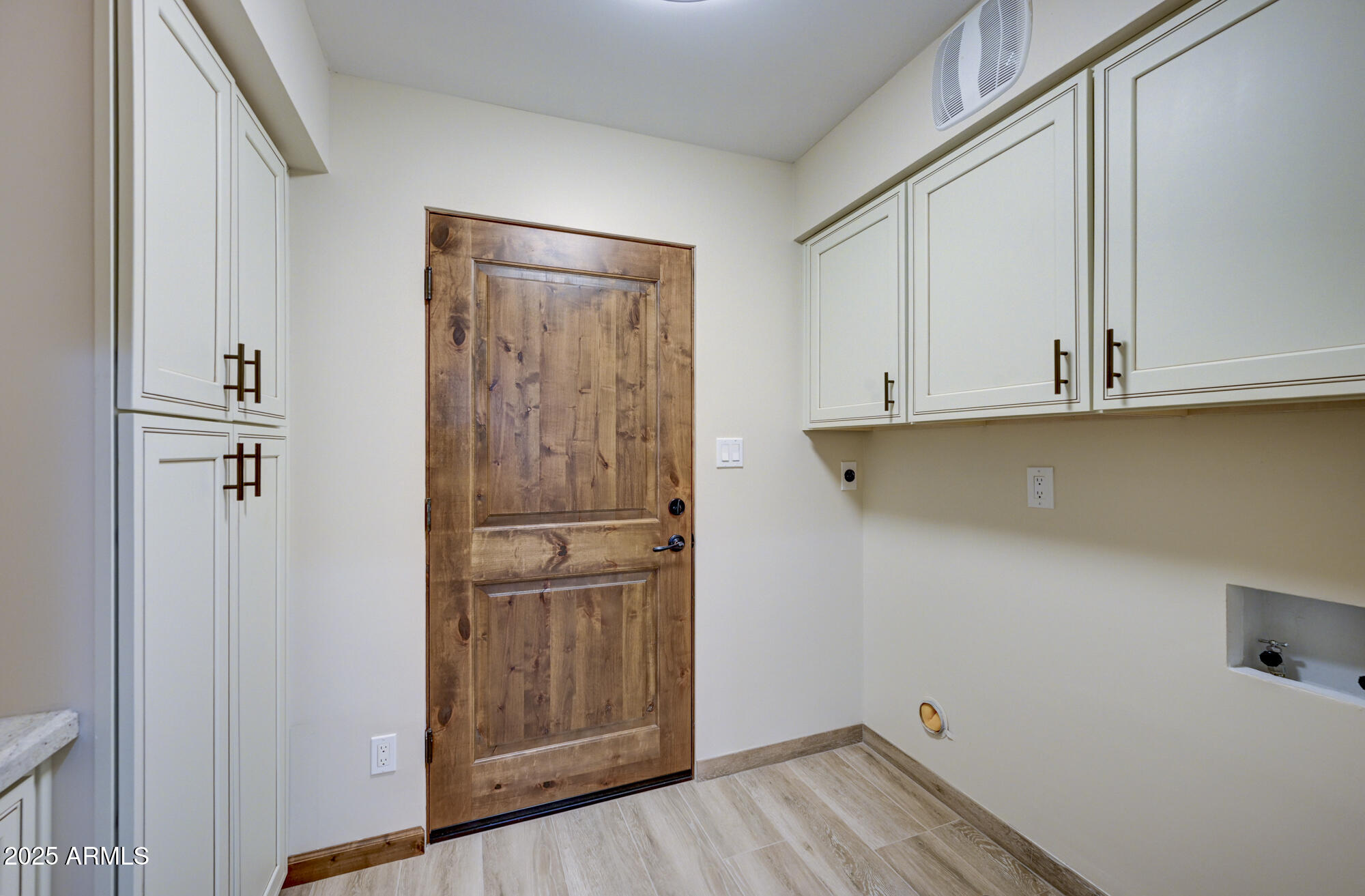 1820 Eagle Claw Drive