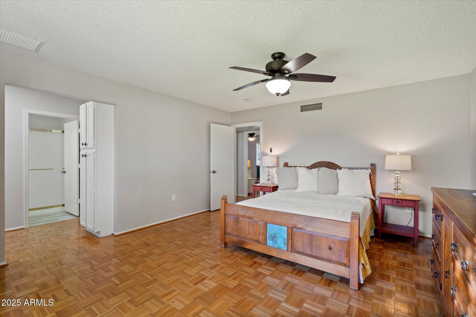 12511 W SHADOW HILLS Drive